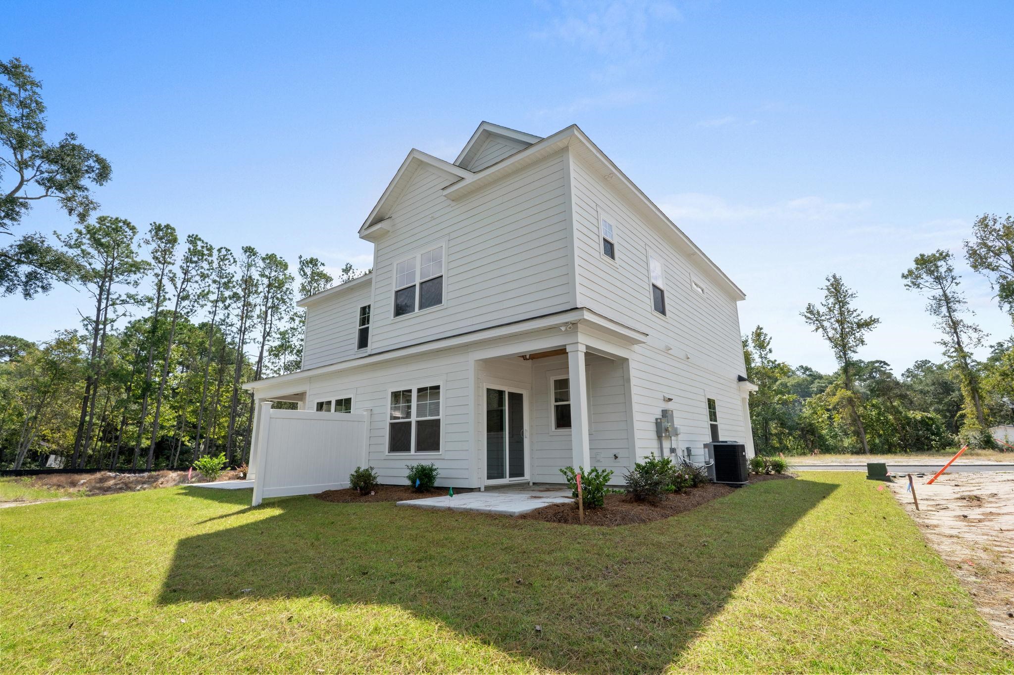 21 & 23 Graybo Ln Property Photo 12