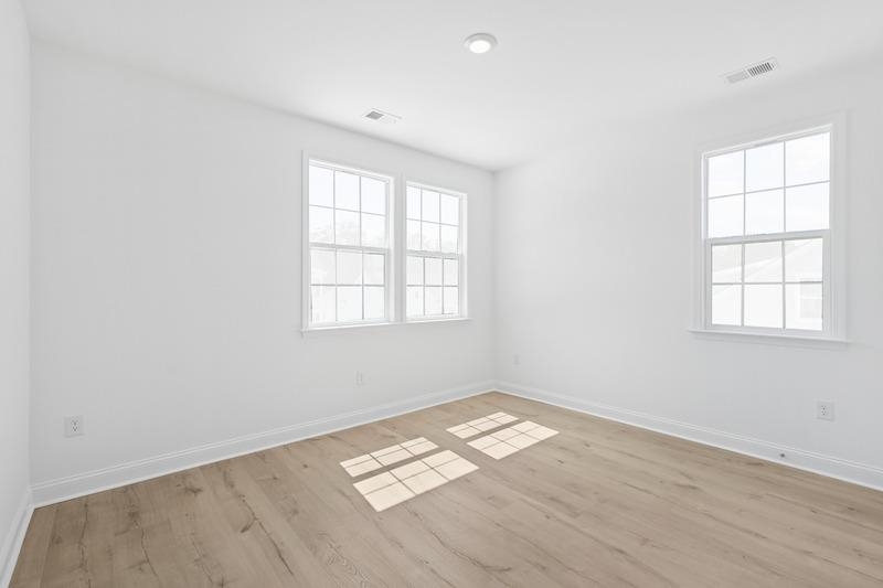 1404 Lancaster Way Property Photo 17