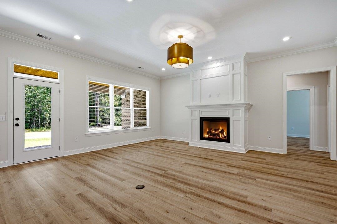 4263 Willow Springs Rd. Property Photo 5