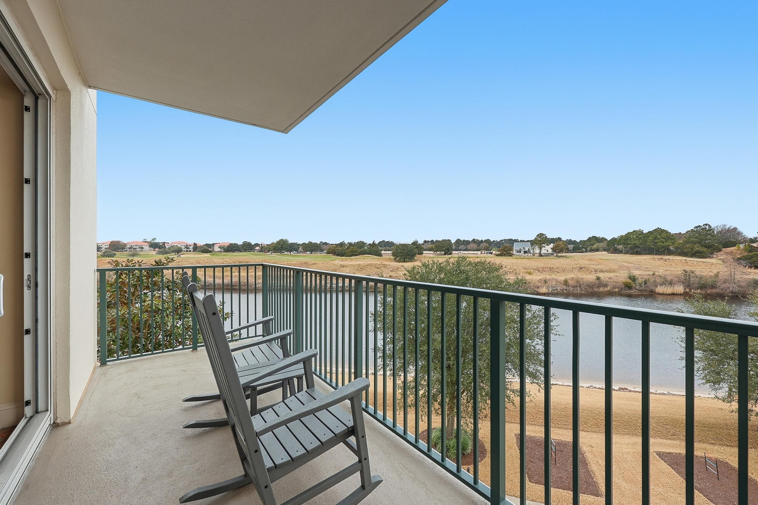 8121 Amalfi Pl. Property Photo 9