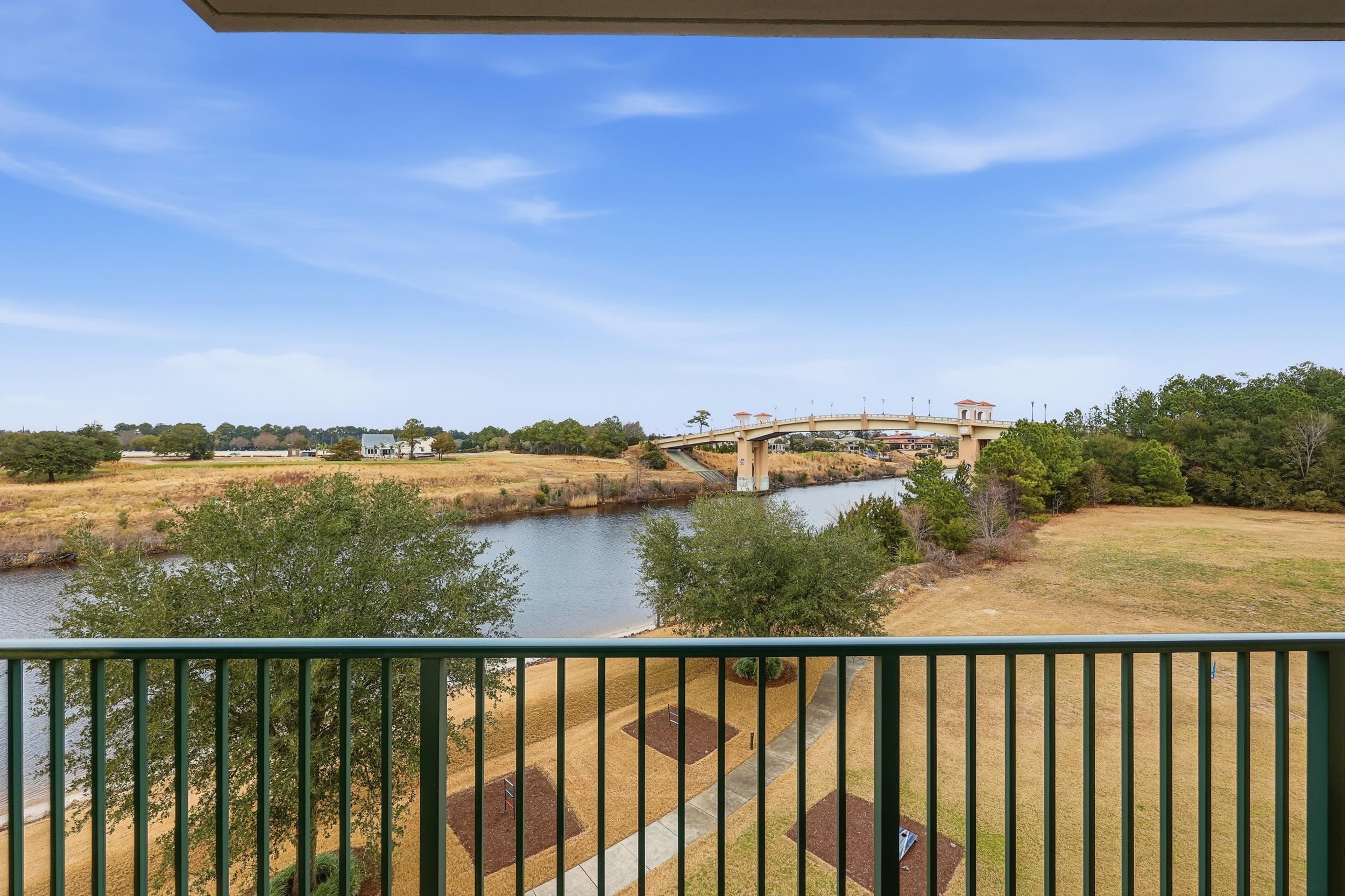 8121 Amalfi Pl. Property Photo 11