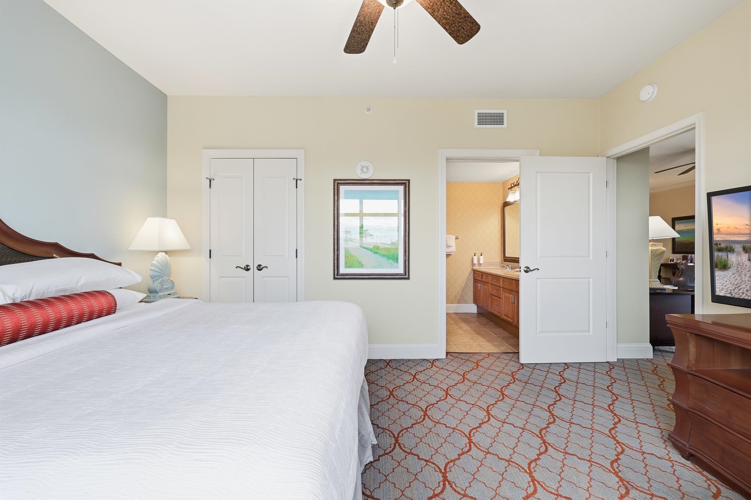 8121 Amalfi Pl. Property Photo 15