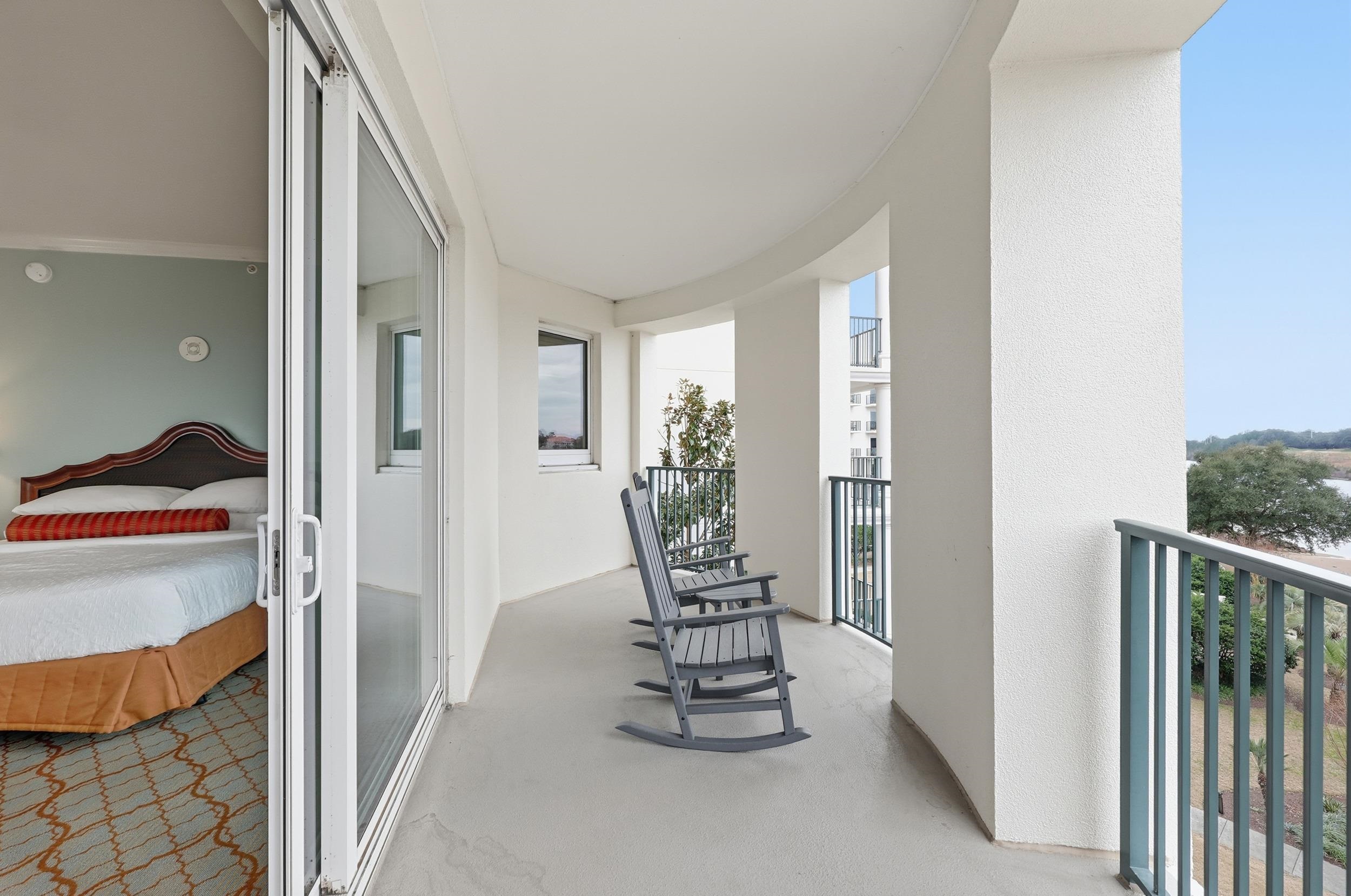 8121 Amalfi Pl. Property Photo 31
