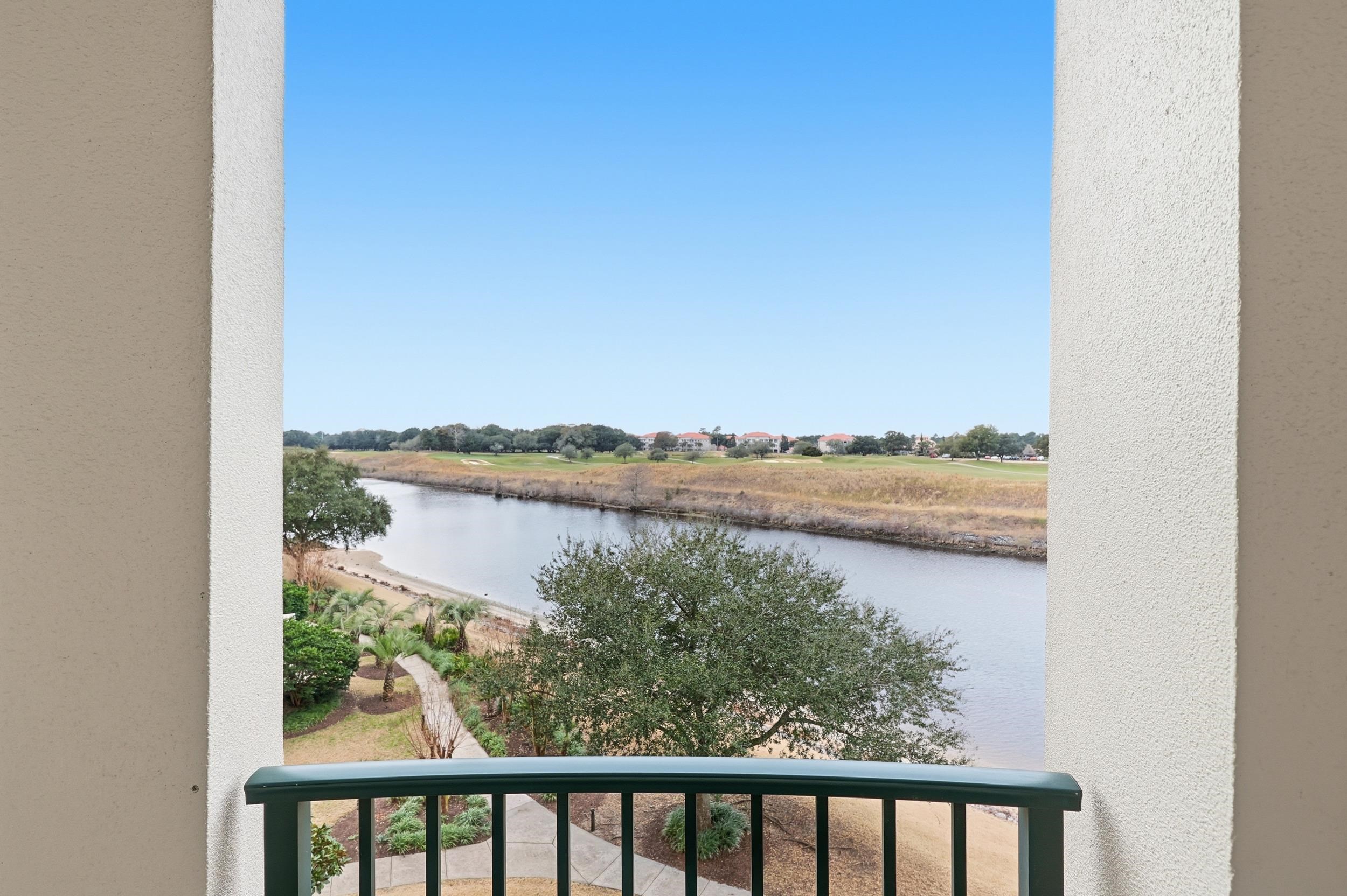 8121 Amalfi Pl. Property Photo 33