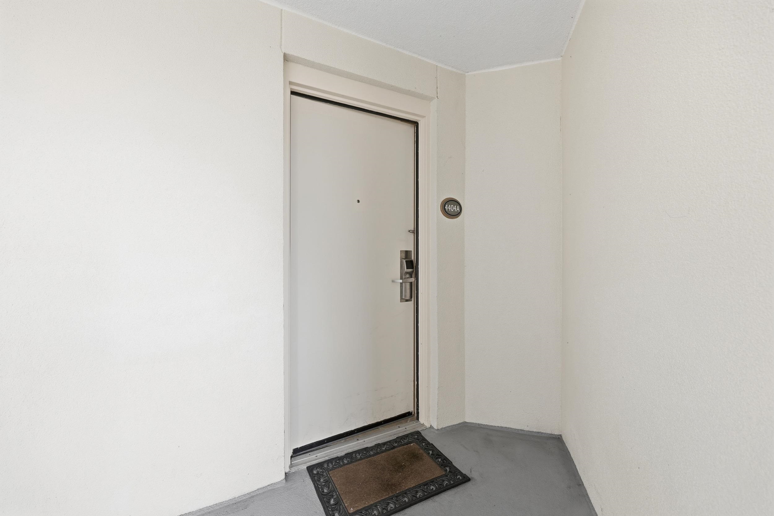 8121 Amalfi Pl. Property Photo 37