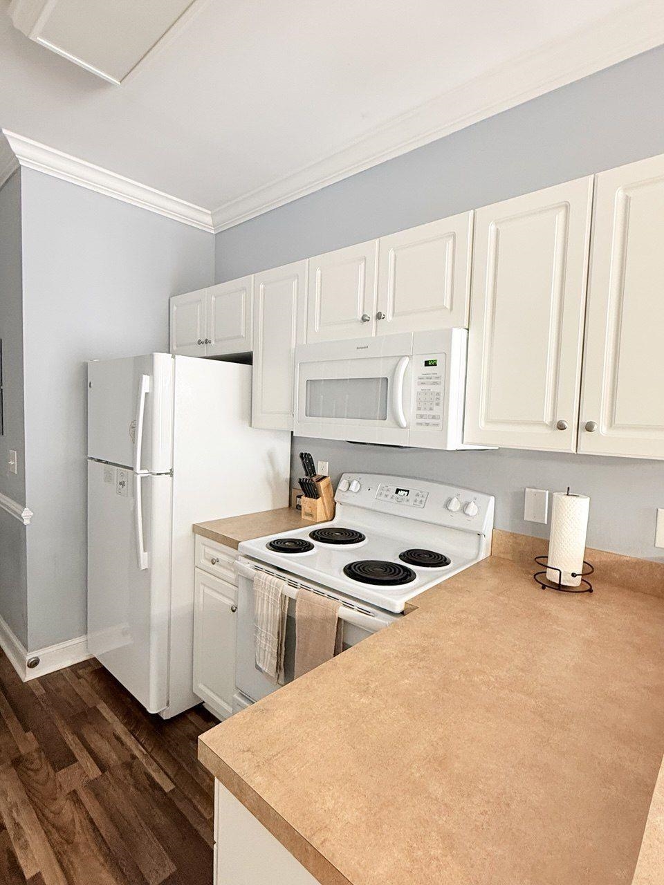4878 Dahlia Ct. Property Photo 9