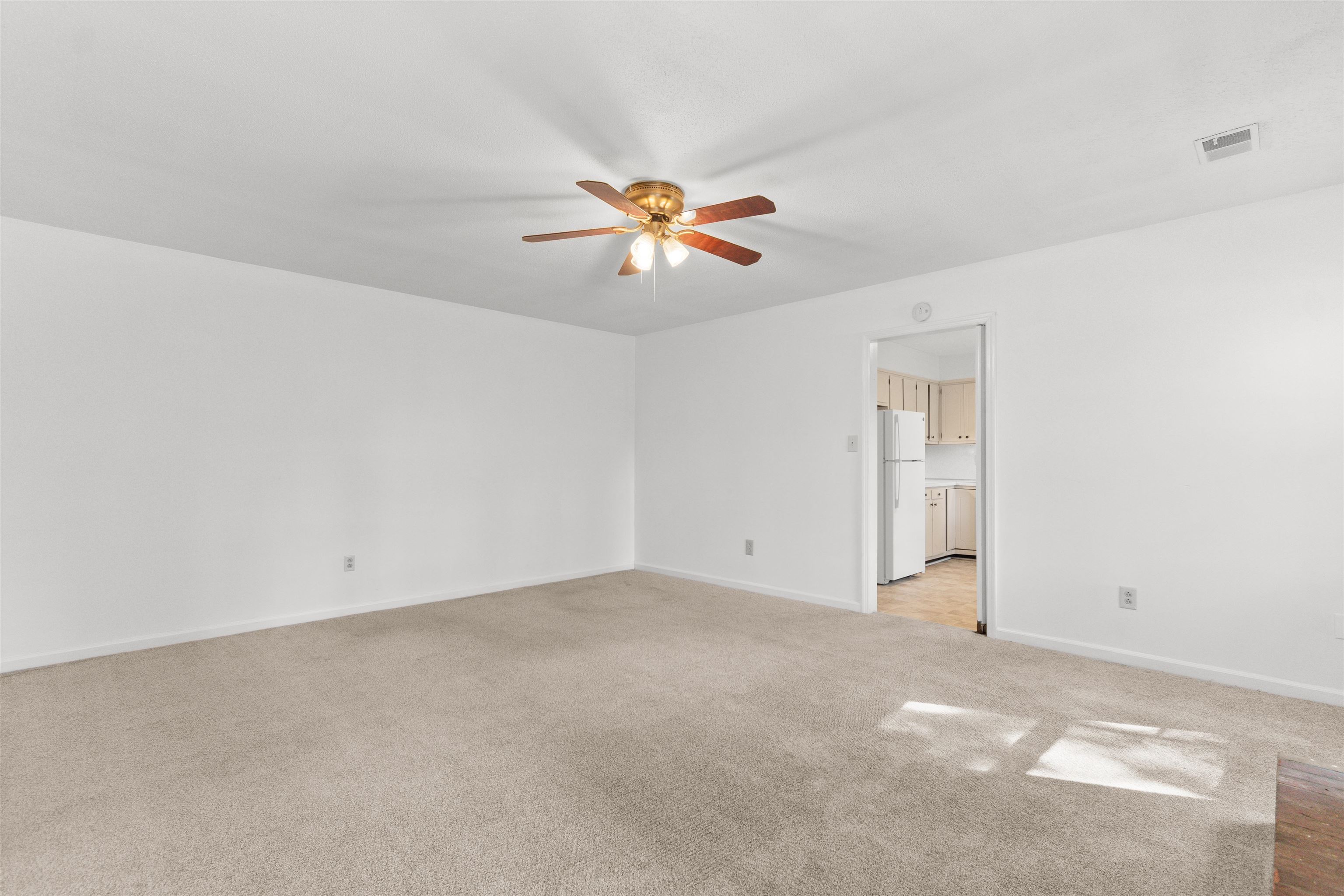 2905 Whites Bridge Dr. Property Photo 11