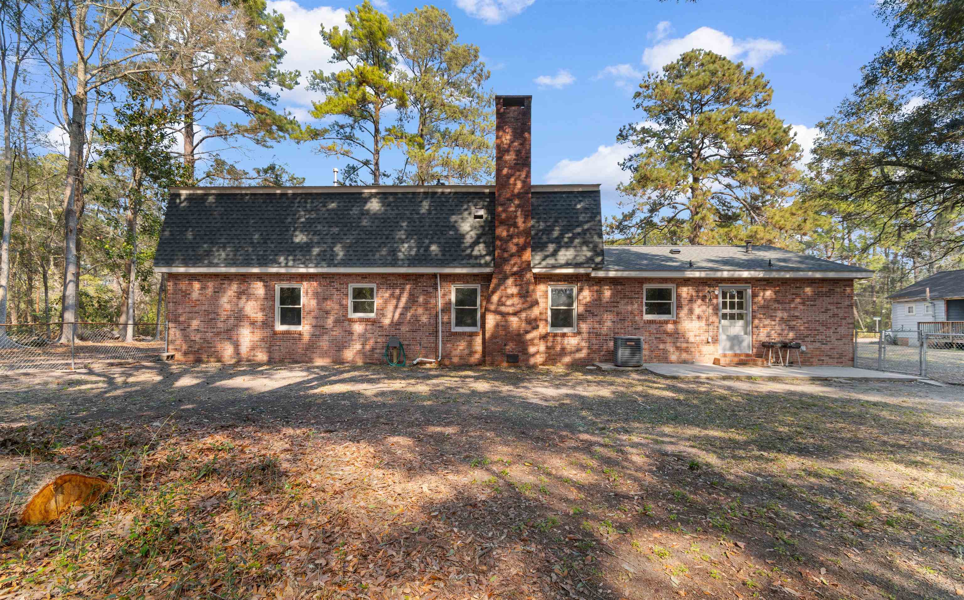 2905 Whites Bridge Dr. Property Photo 35