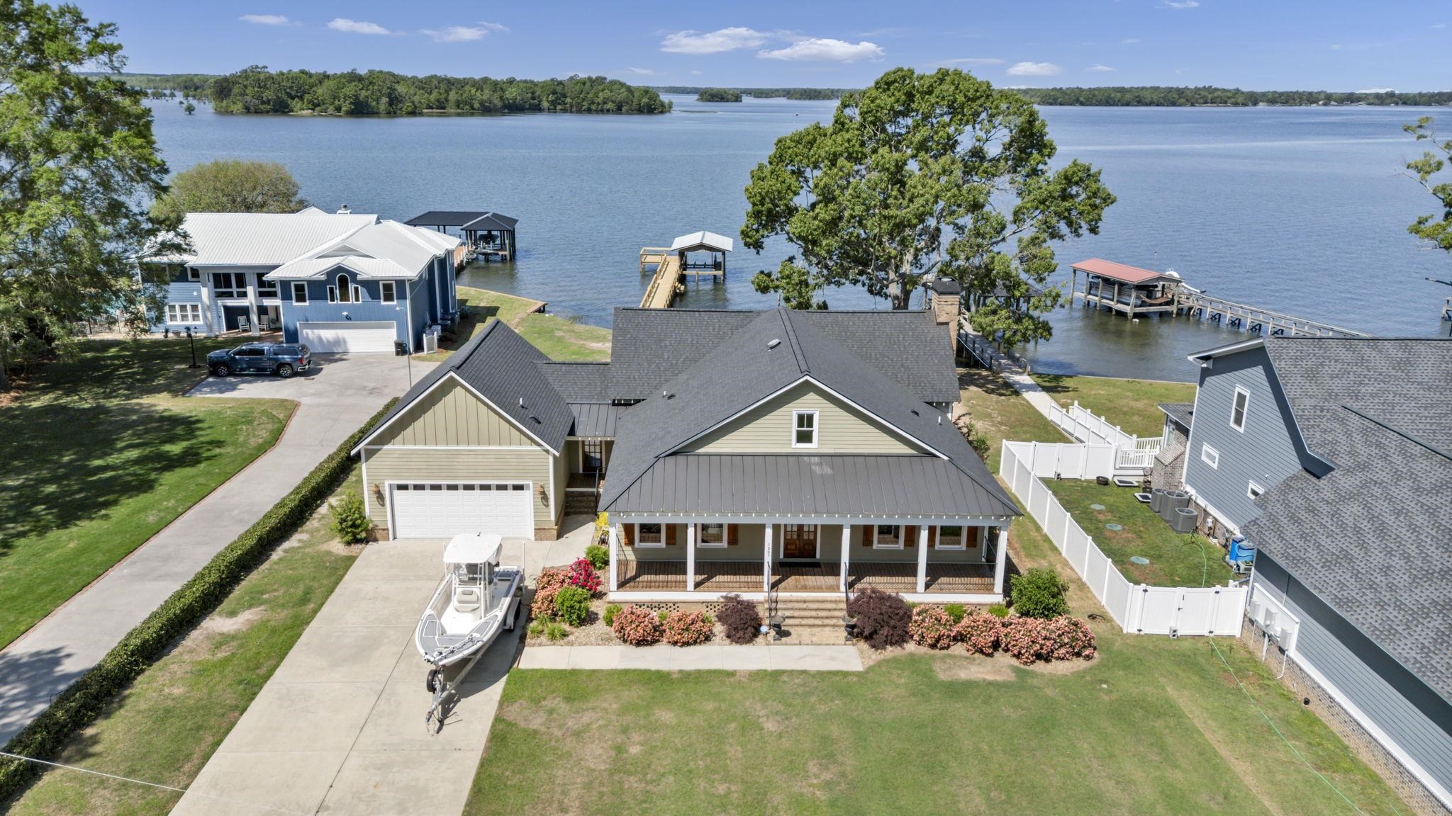 1527 Quail Trail Property Photo 3