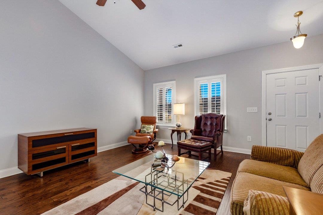600 Elmwood Circle Property Photo 8