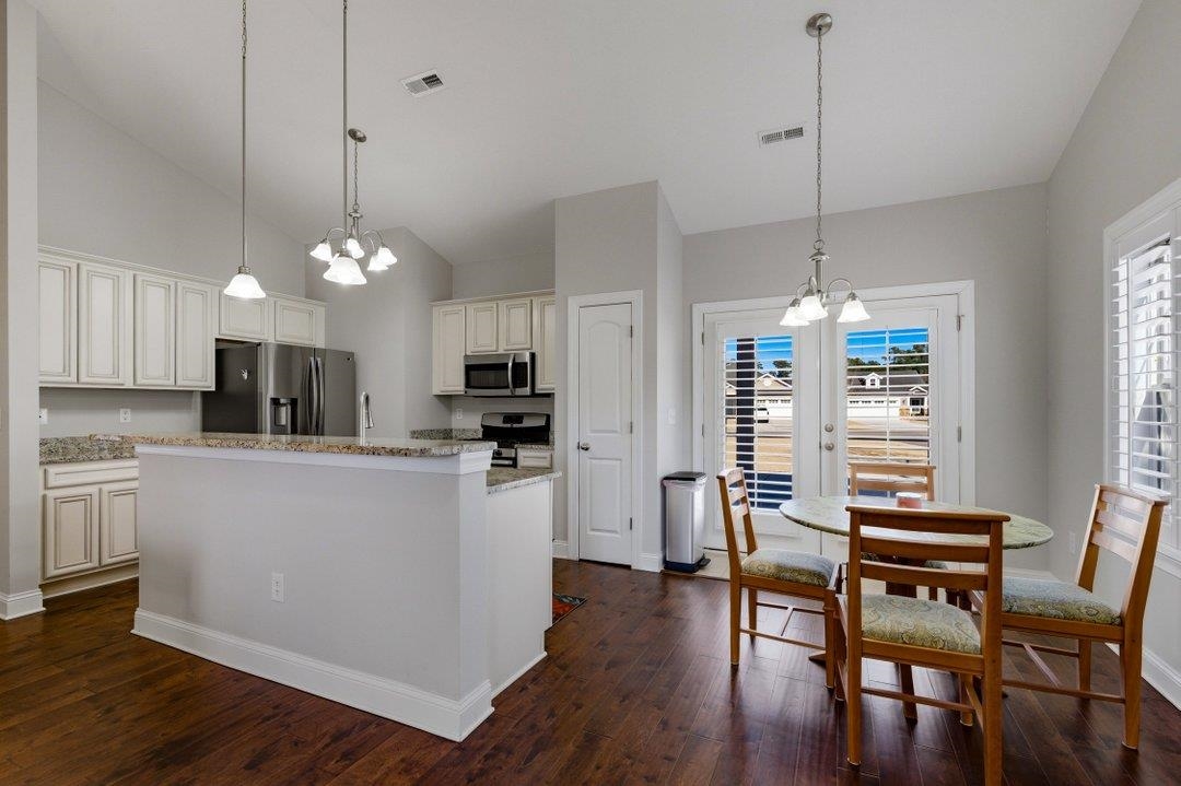 600 Elmwood Circle Property Photo 11