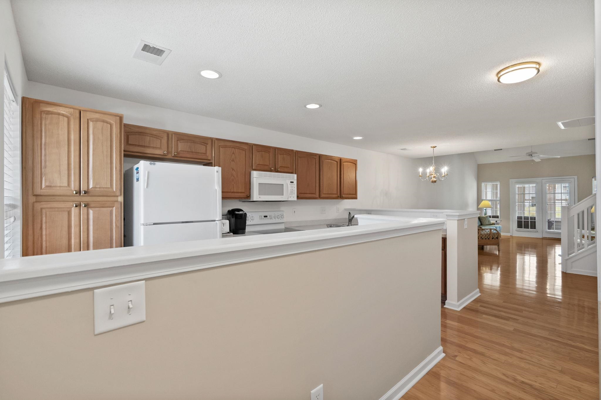 956 Williston Loop Property Photo 8