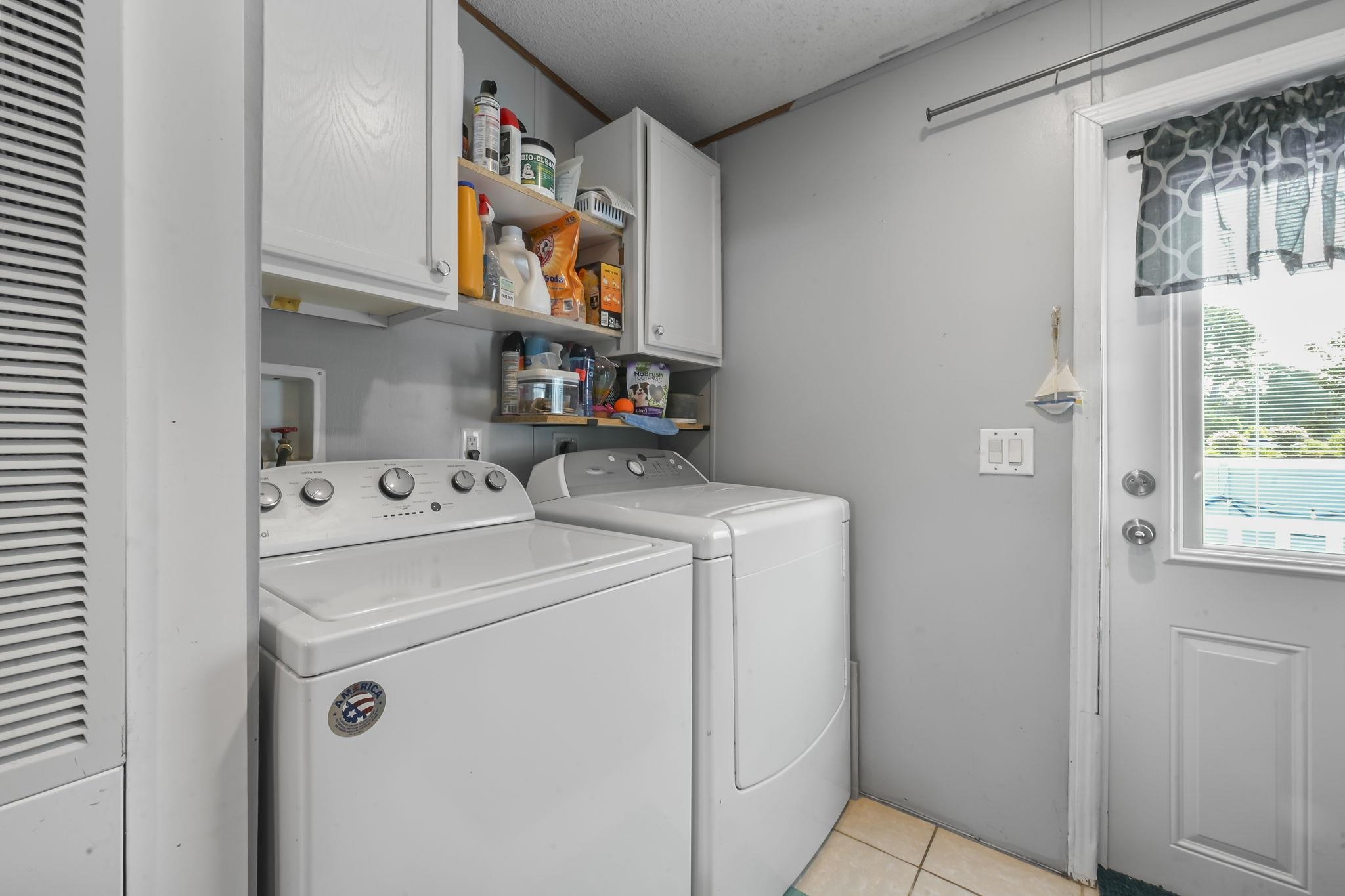 6043 East West Way Property Photo 18