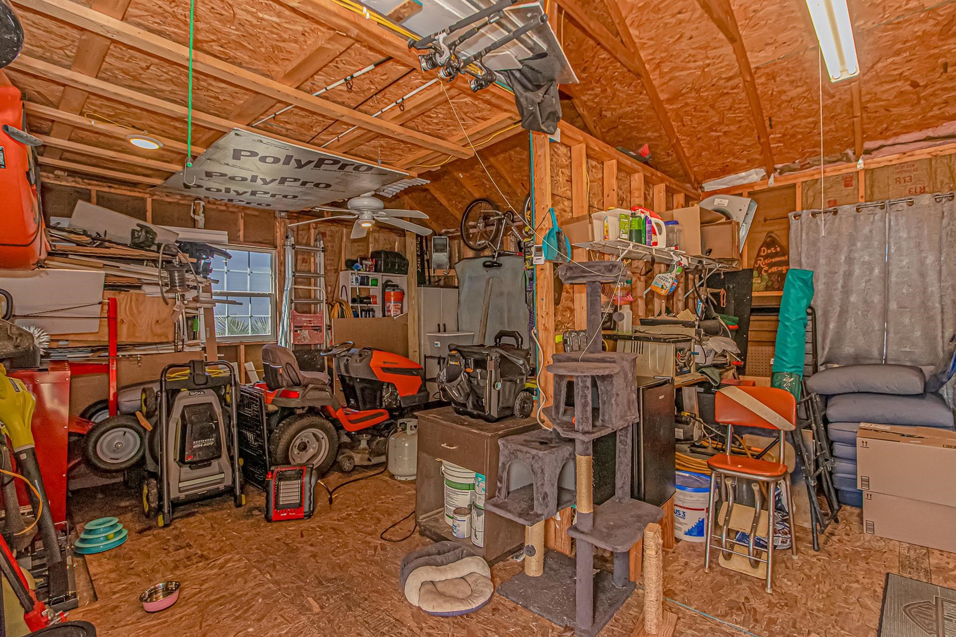 6043 East West Way Property Photo 21
