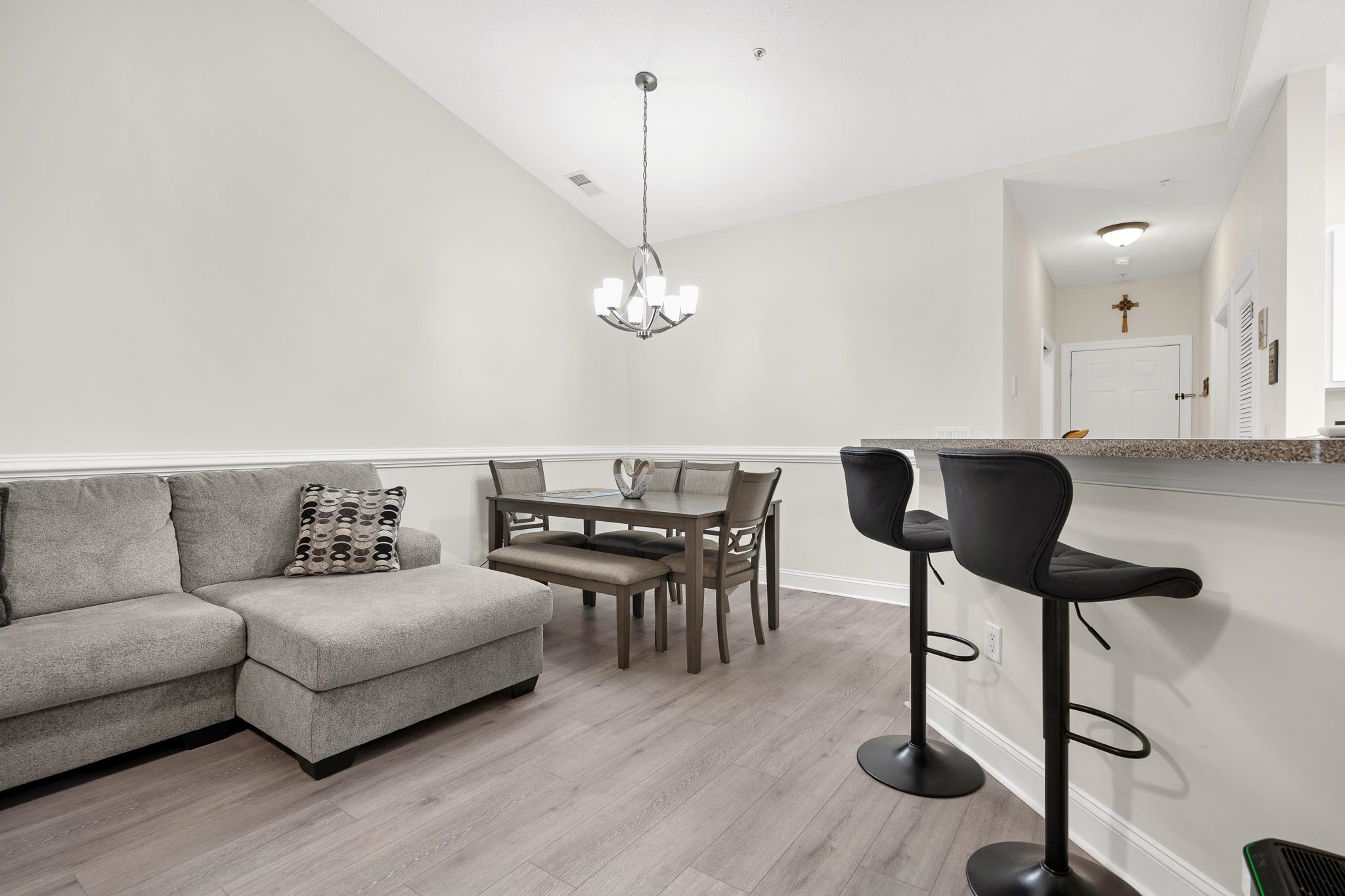 4933 Crab Pond Ct. Property Photo 9