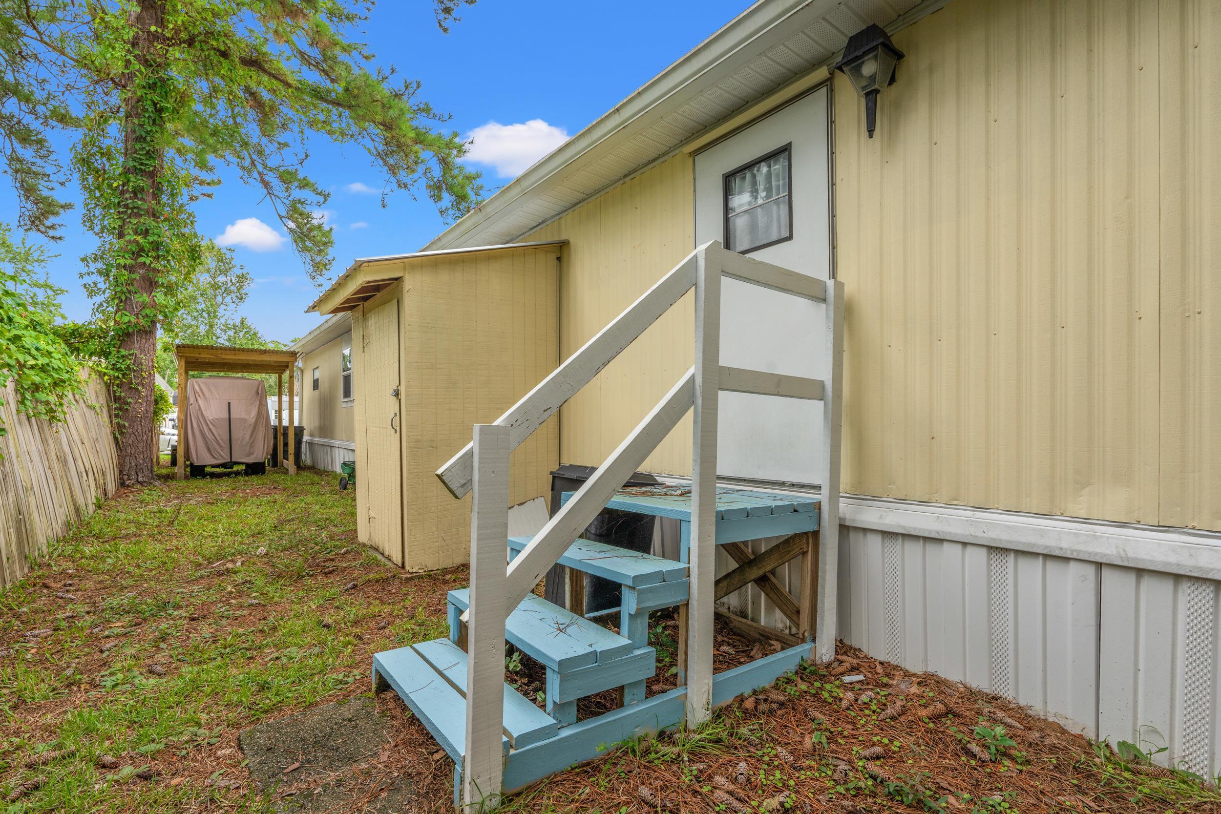 1505 Aries Ln. Property Photo 4