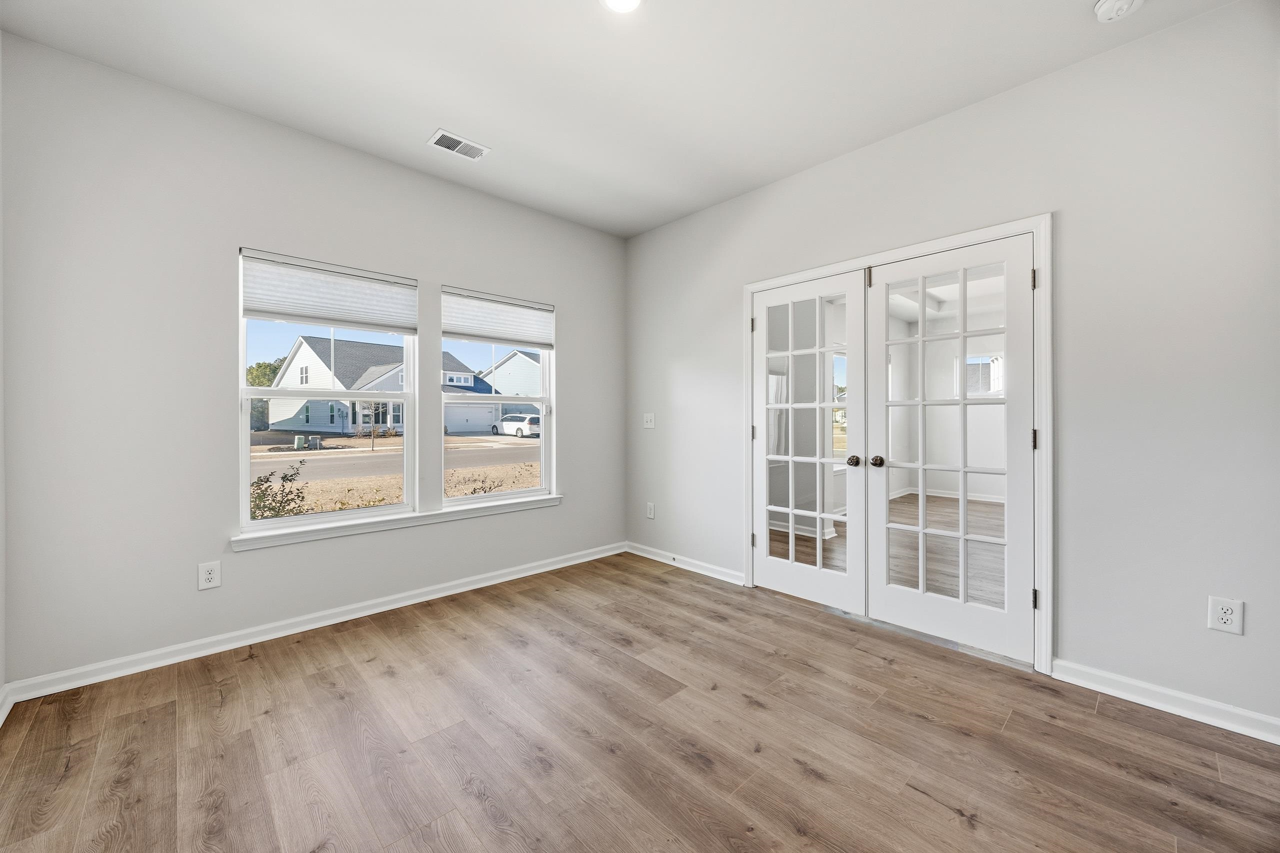 5724 Whitebark Dr. Property Photo 26