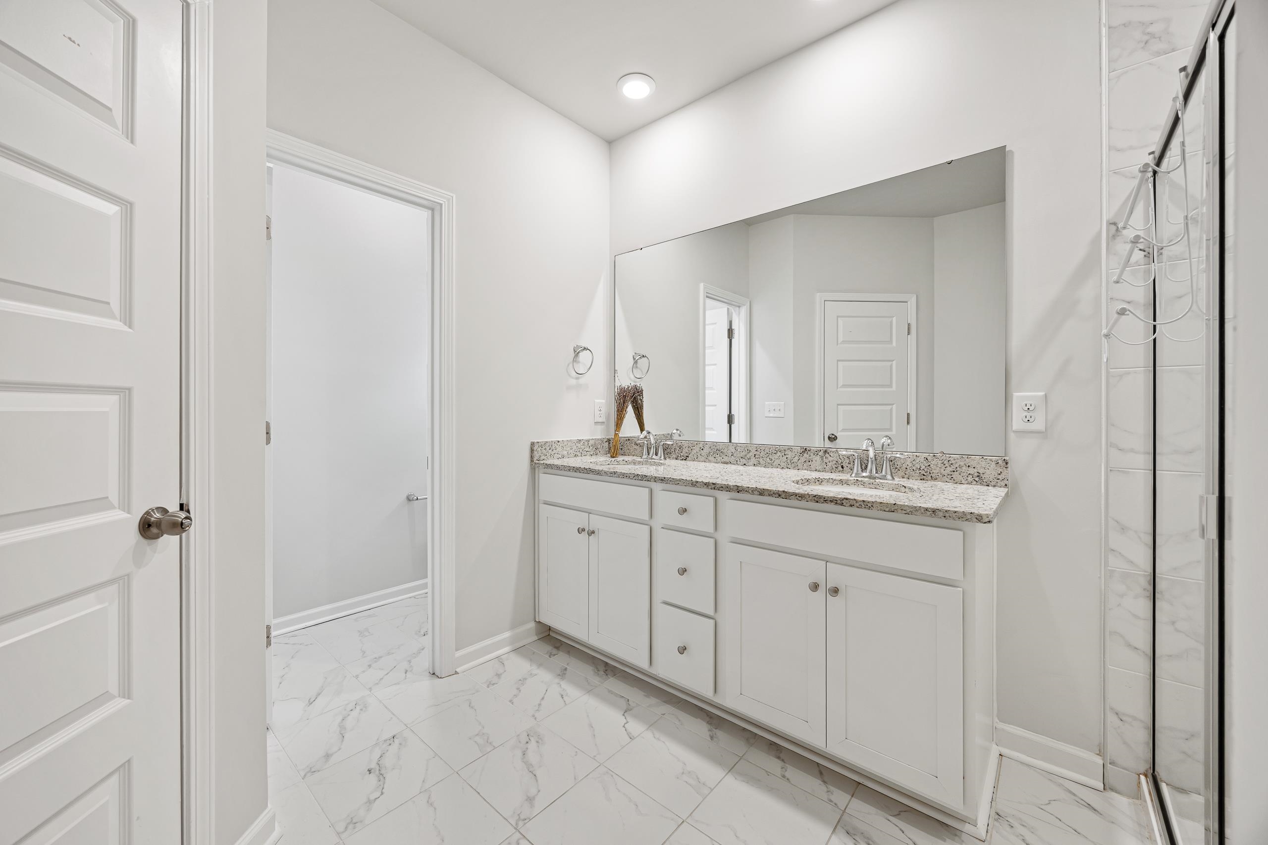 5724 Whitebark Dr. Property Photo 30
