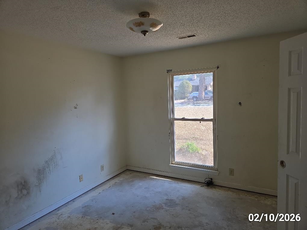 707 Lexington Ave. Property Photo 5