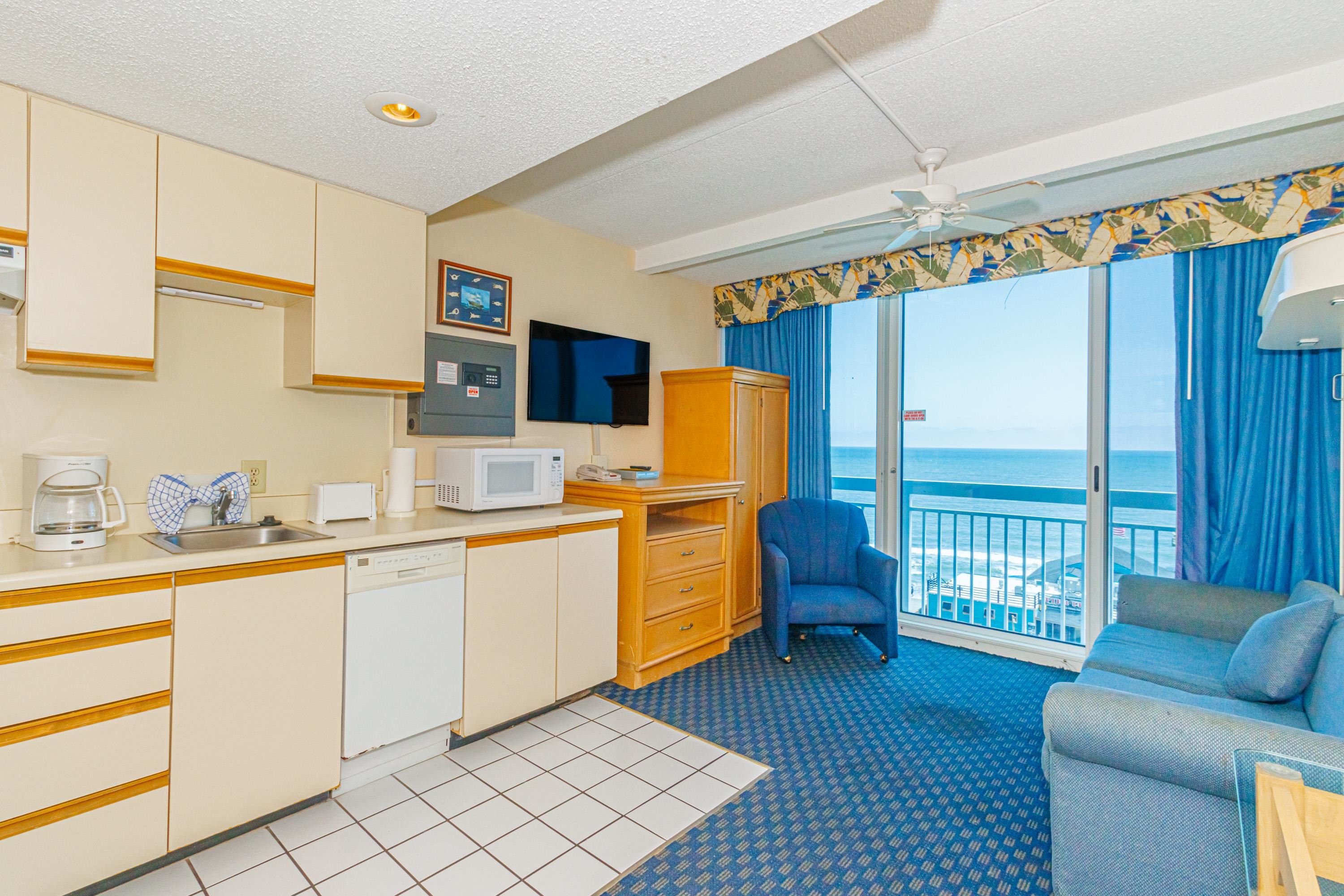 1304 N Ocean Blvd. Property Photo 3