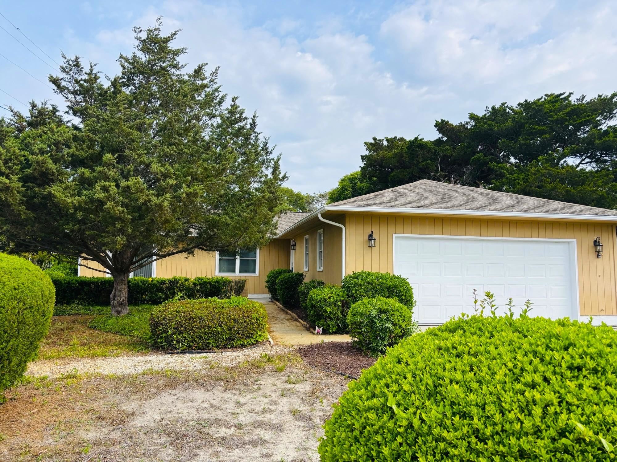 1012 Perrin Dr. Property Photo 1