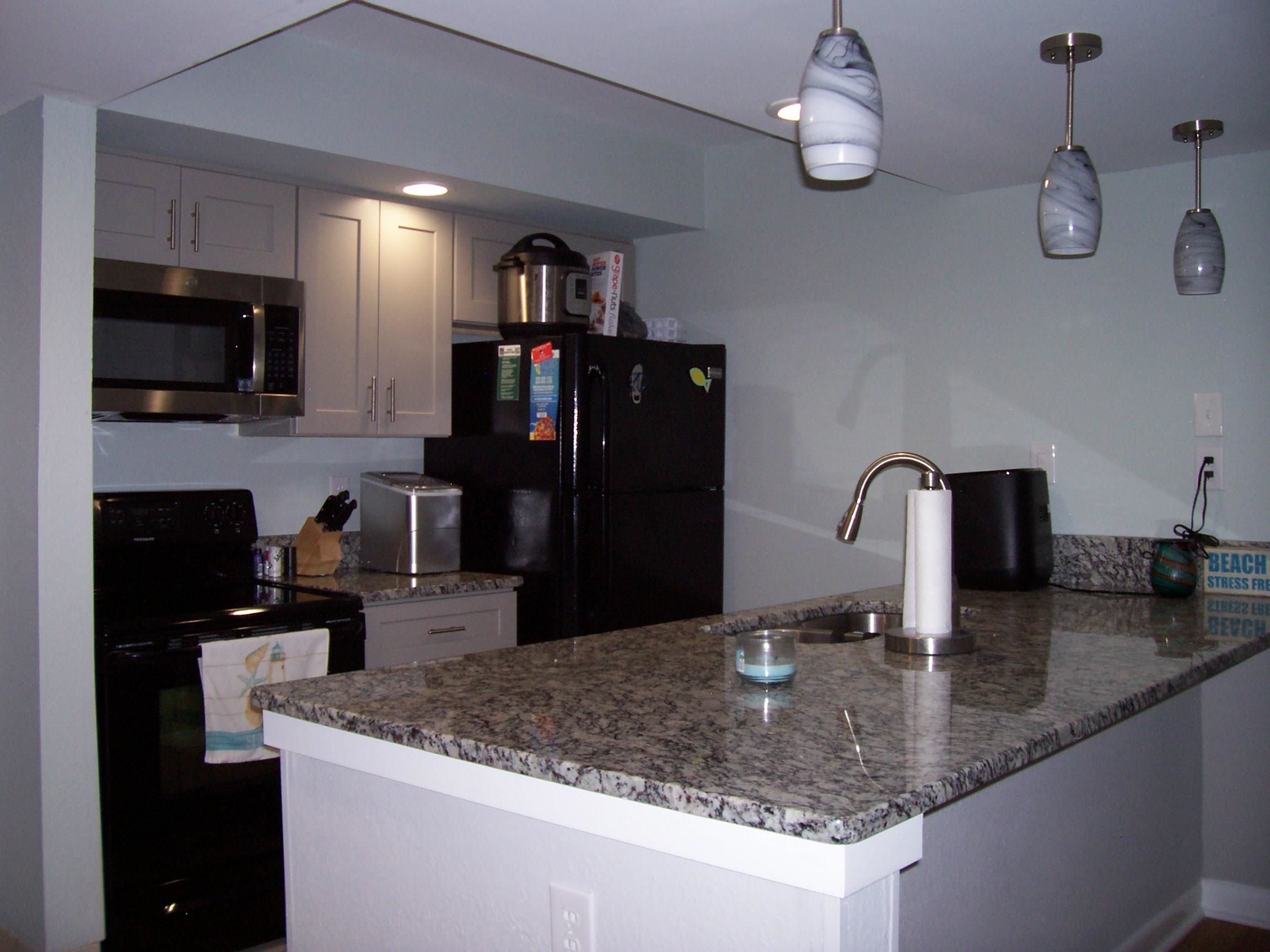 9550 Shore Dr. Property Photo 6