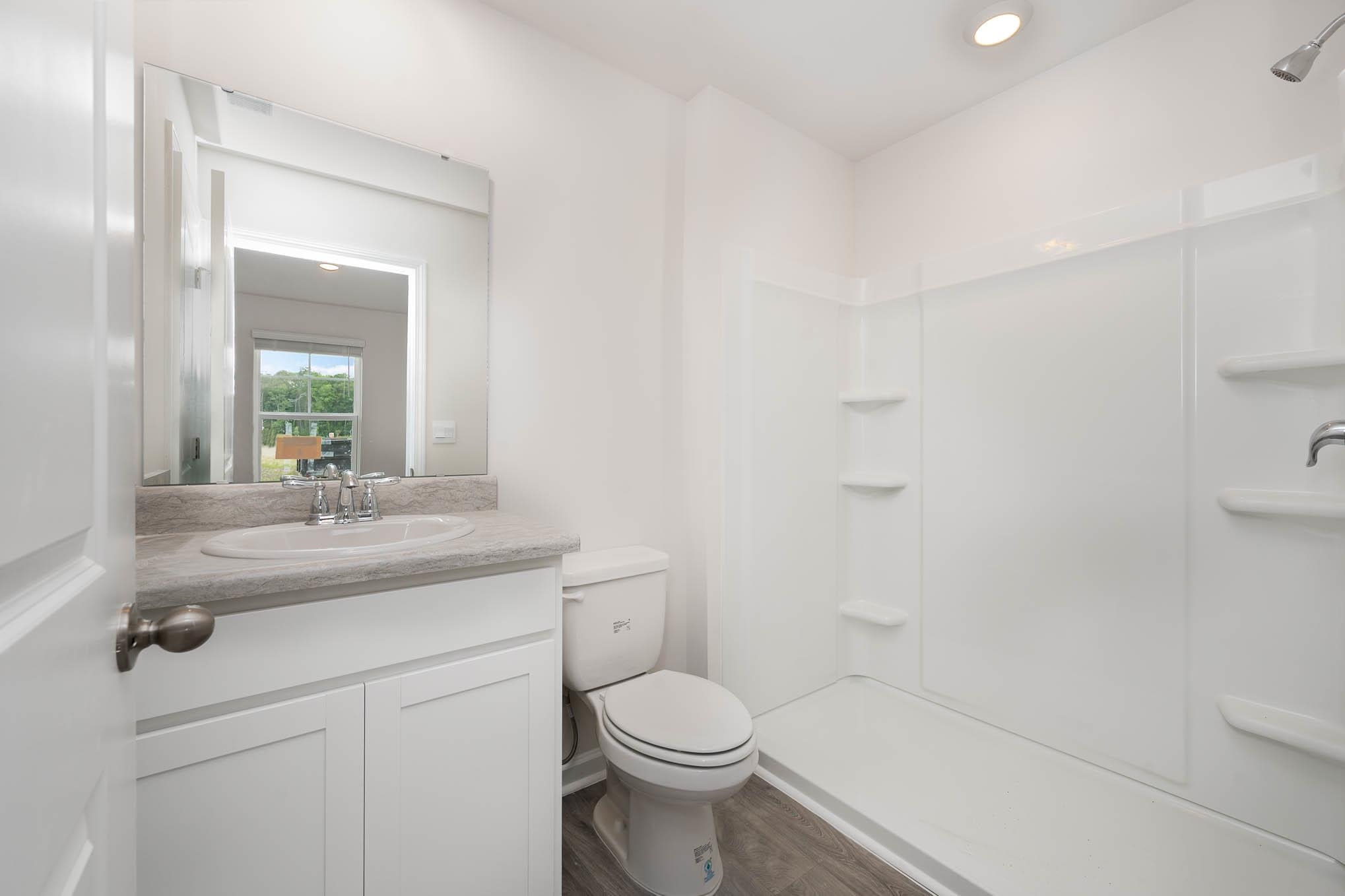 240 Ashworth Dr. Property Photo 13