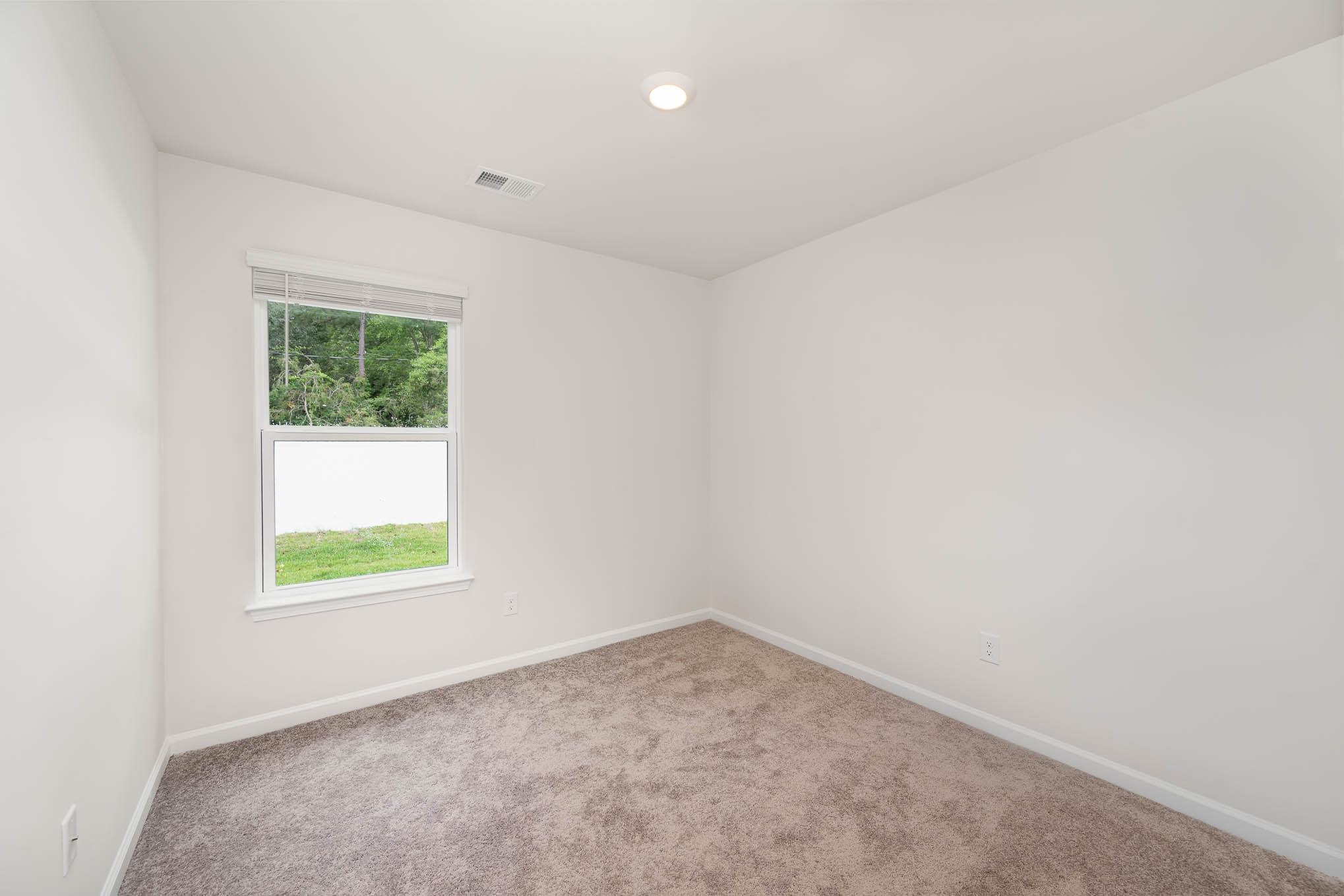 240 Ashworth Dr. Property Photo 15