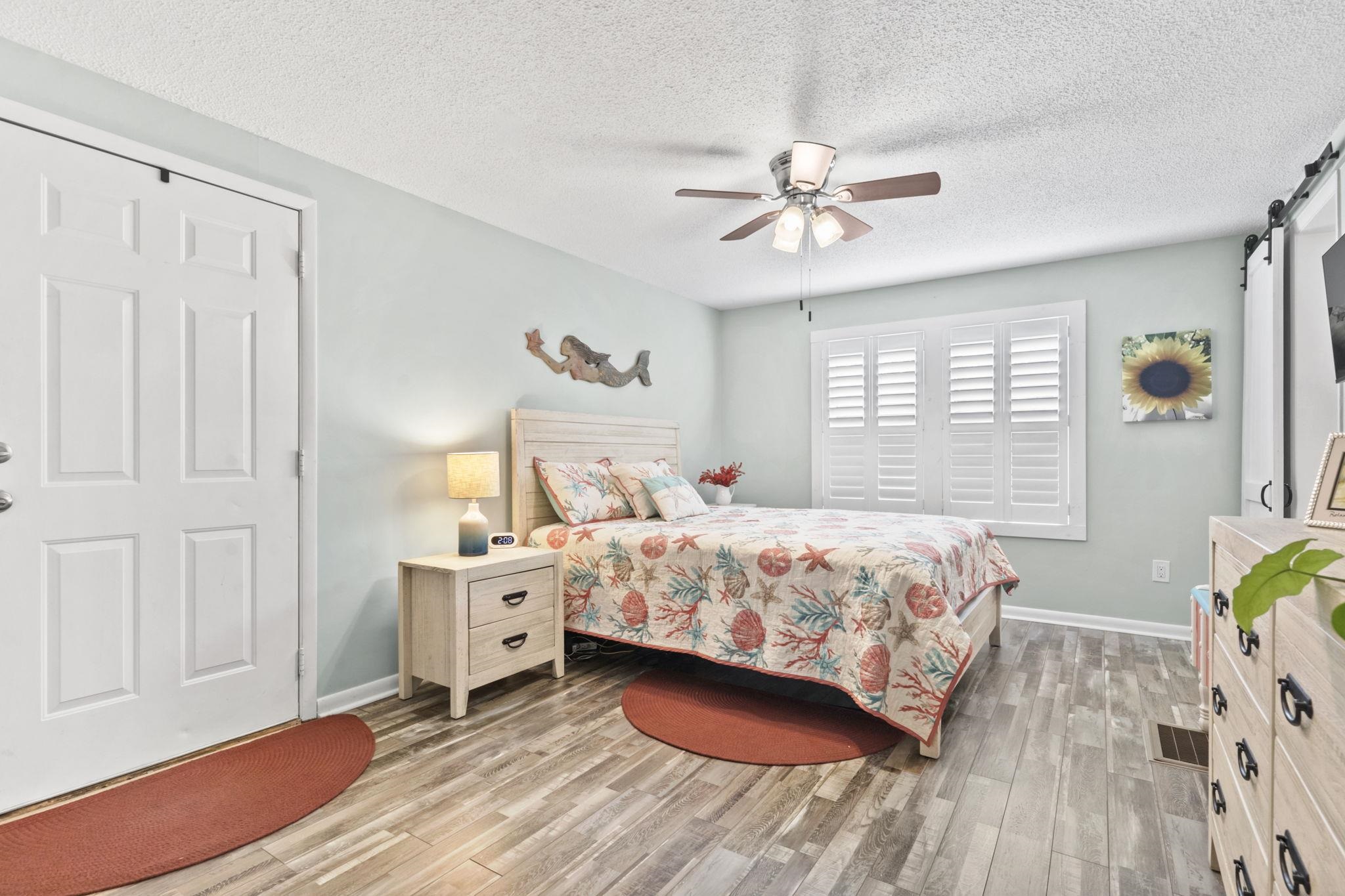 460 Fair Oaks Dr. Property Photo 11