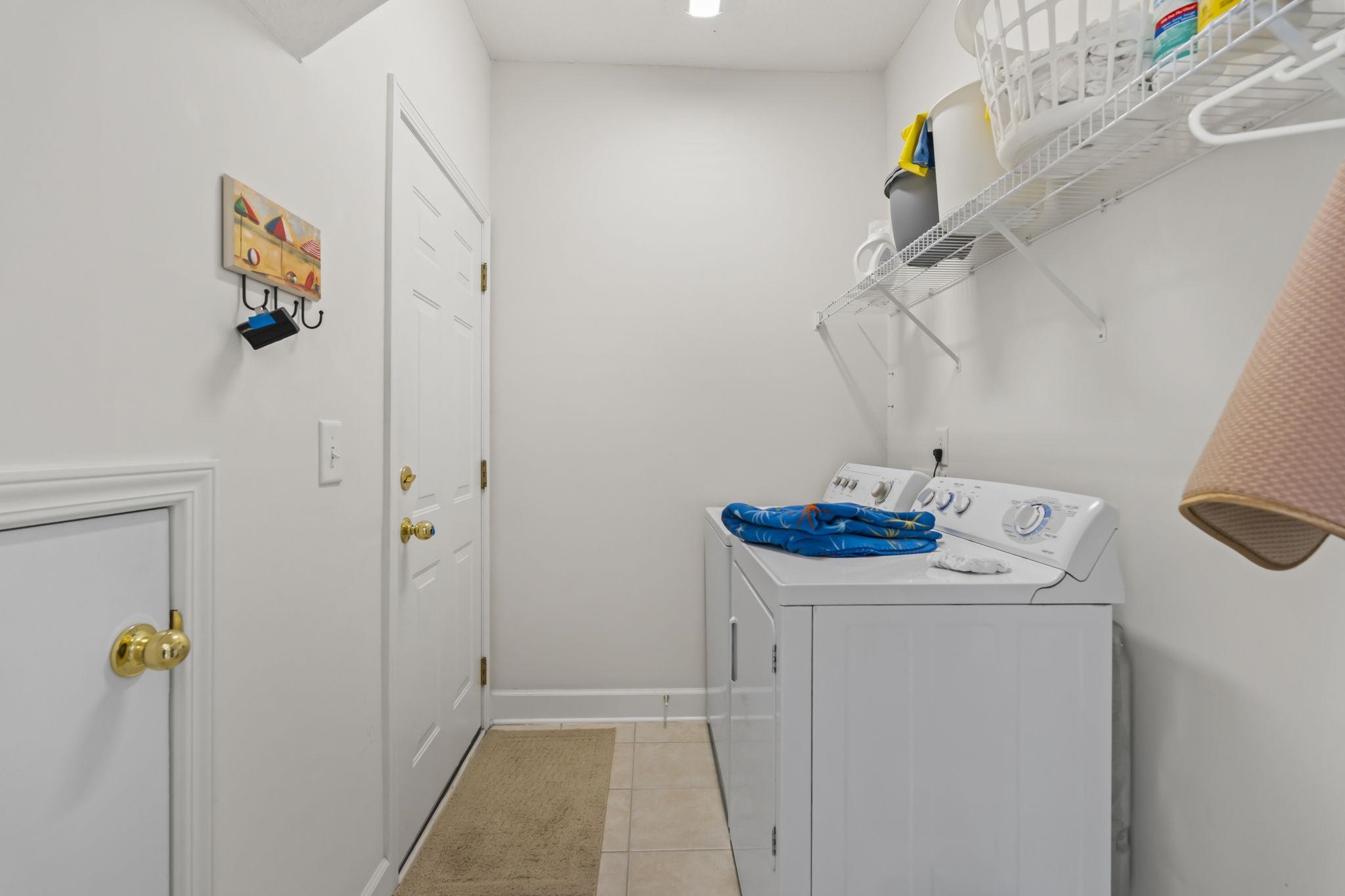 1005 Balmore Dr. Property Photo 6