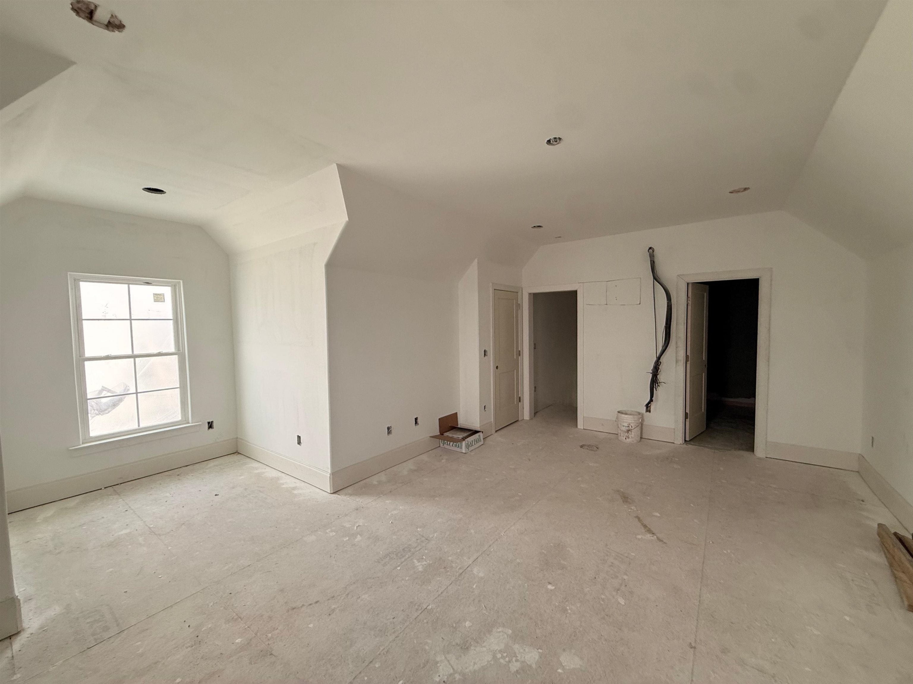 8015 East Bay Ct. Property Photo 8