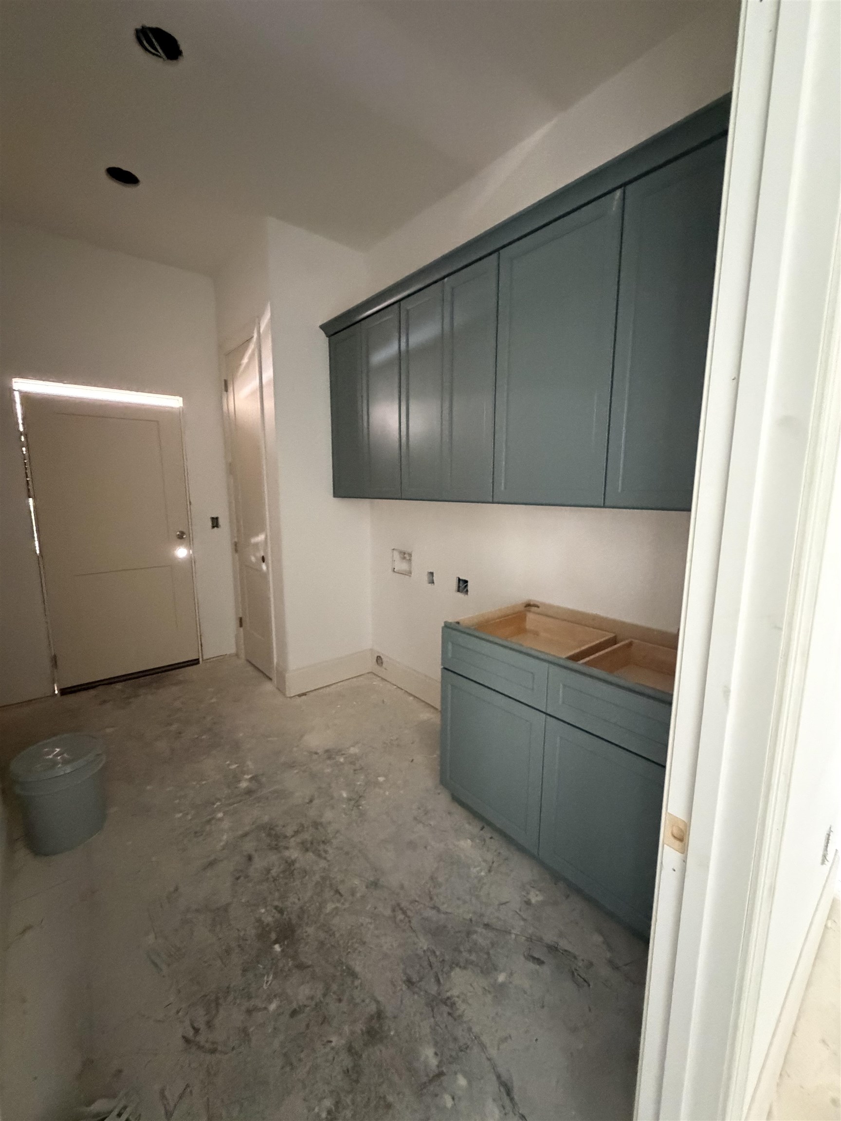 8015 East Bay Ct. Property Photo 9