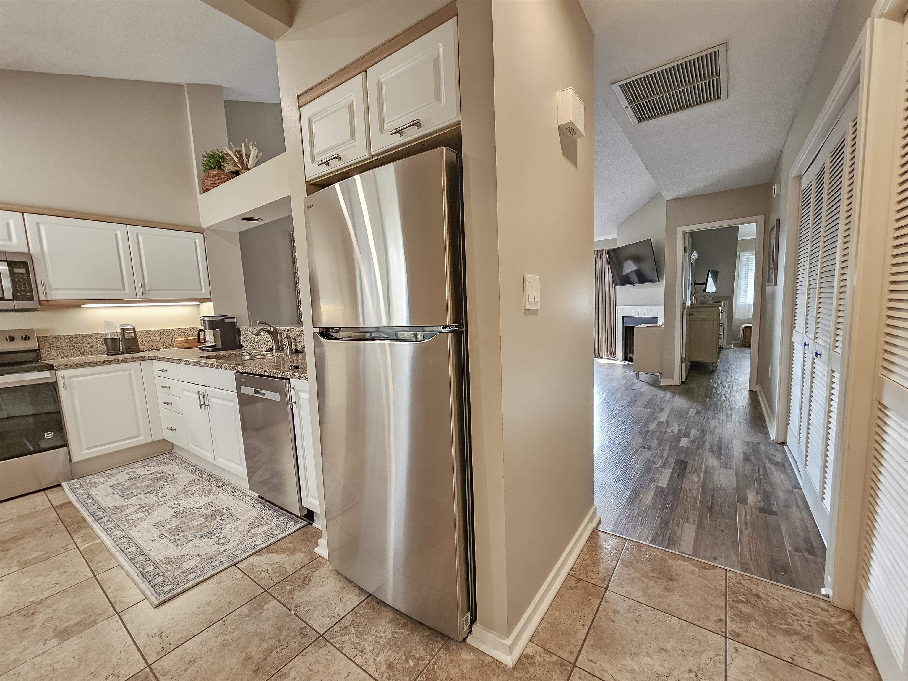204 Baslow Ct. Property Photo 21