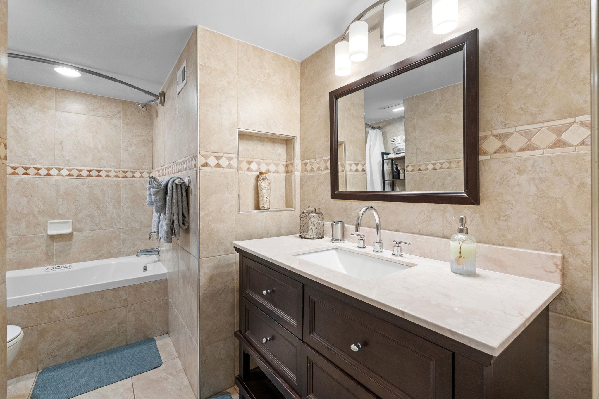 2310 N Ocean Blvd. Property Photo 26