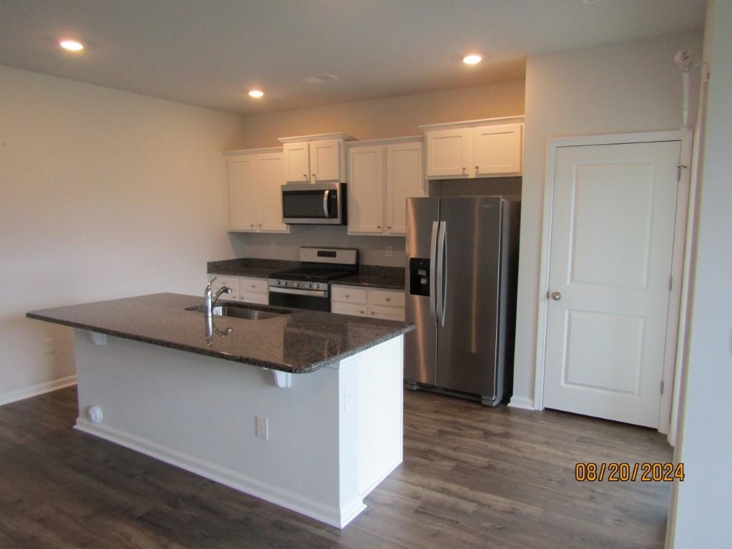2155 Ainsley Dr. Property Photo 3