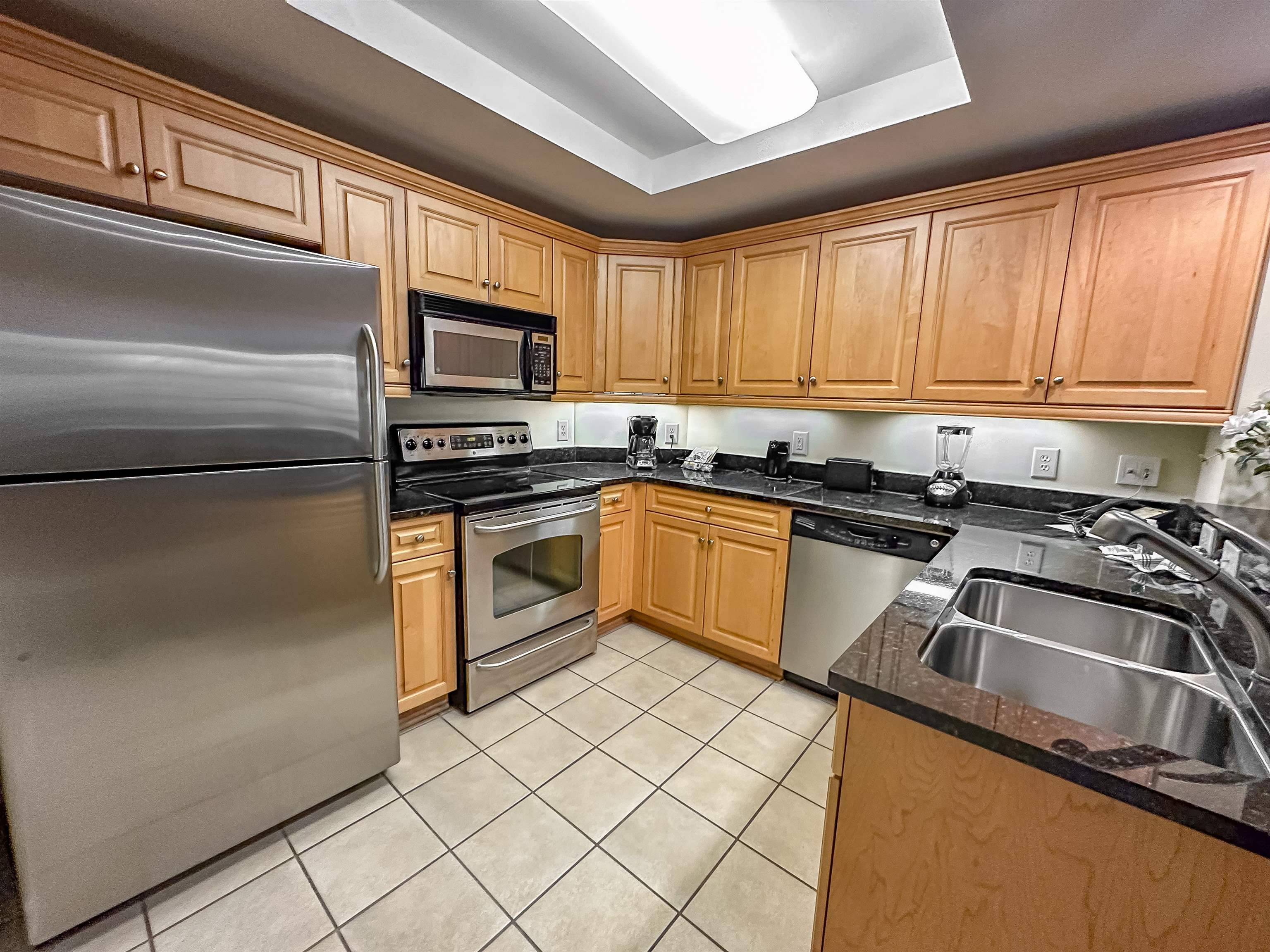 9994 Beach Club Dr. Property Photo 13