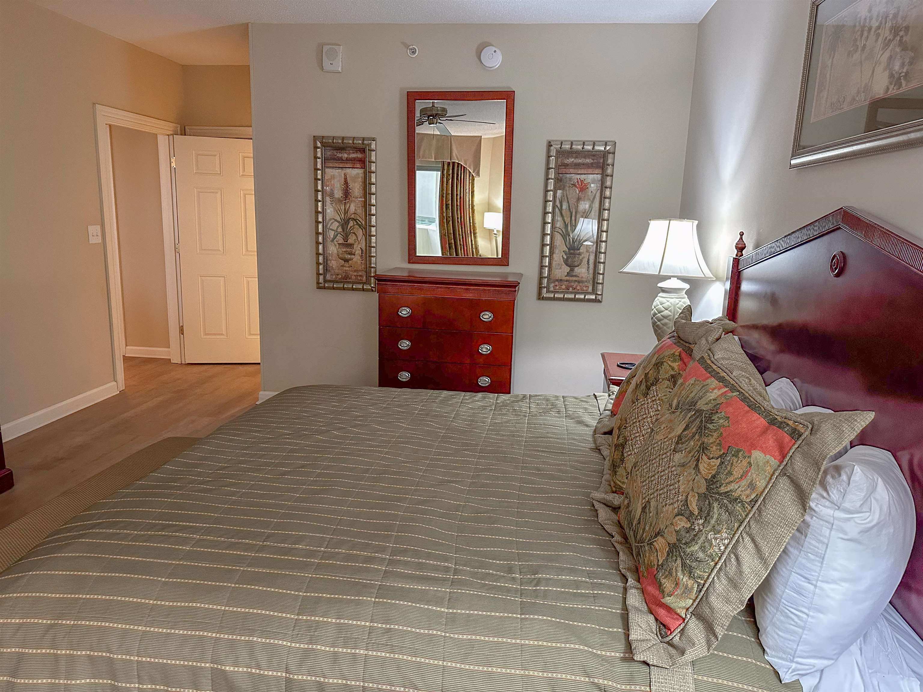 9994 Beach Club Dr. Property Photo 21