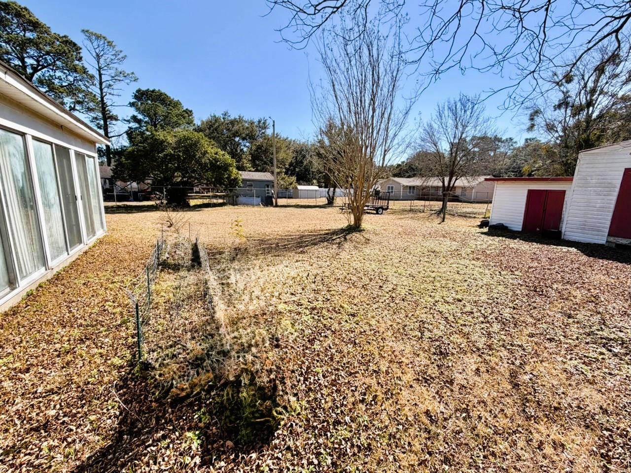 811 Cedar St. Property Photo 14