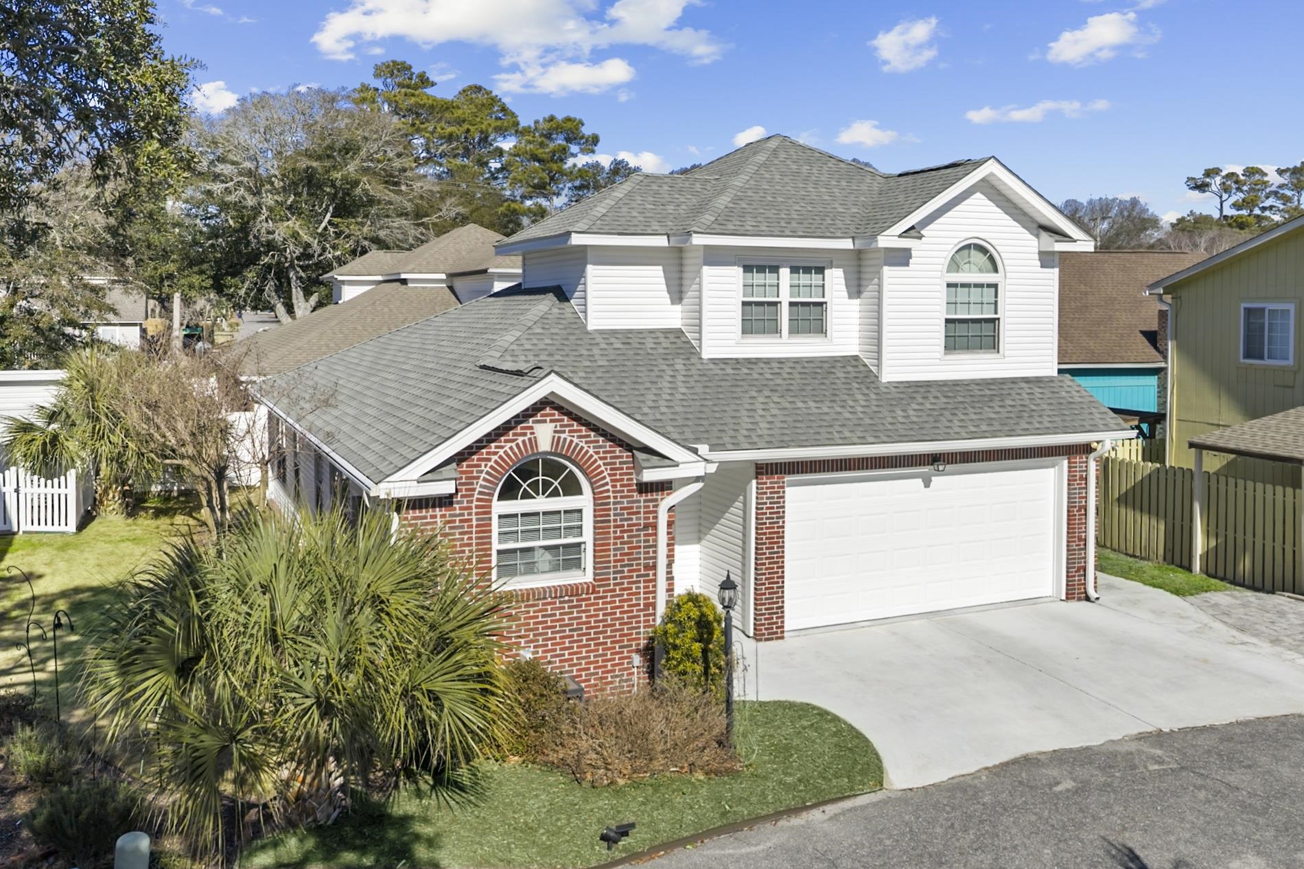 4002 Acorn Way Property Photo 1