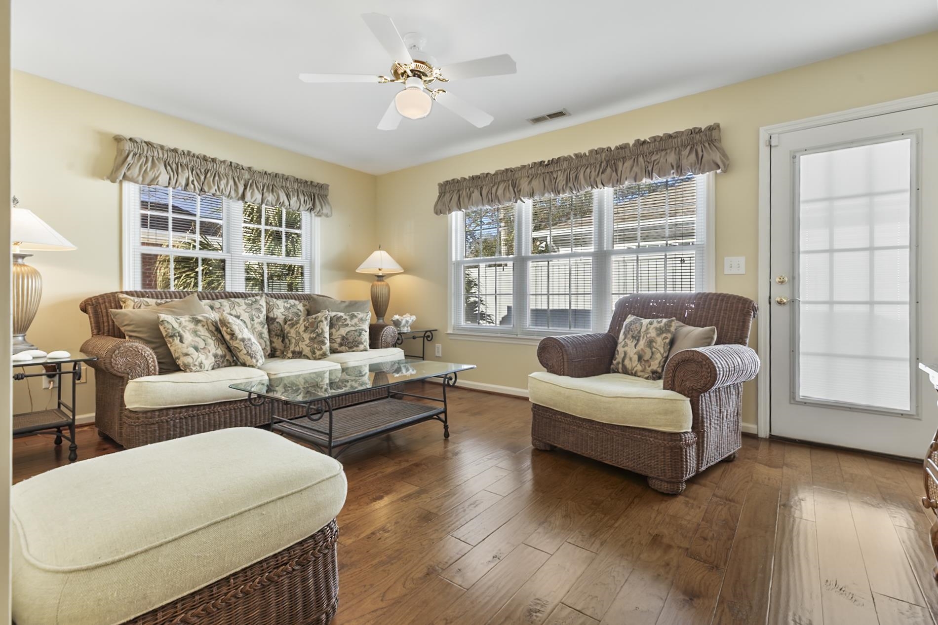 4002 Acorn Way Property Photo 6