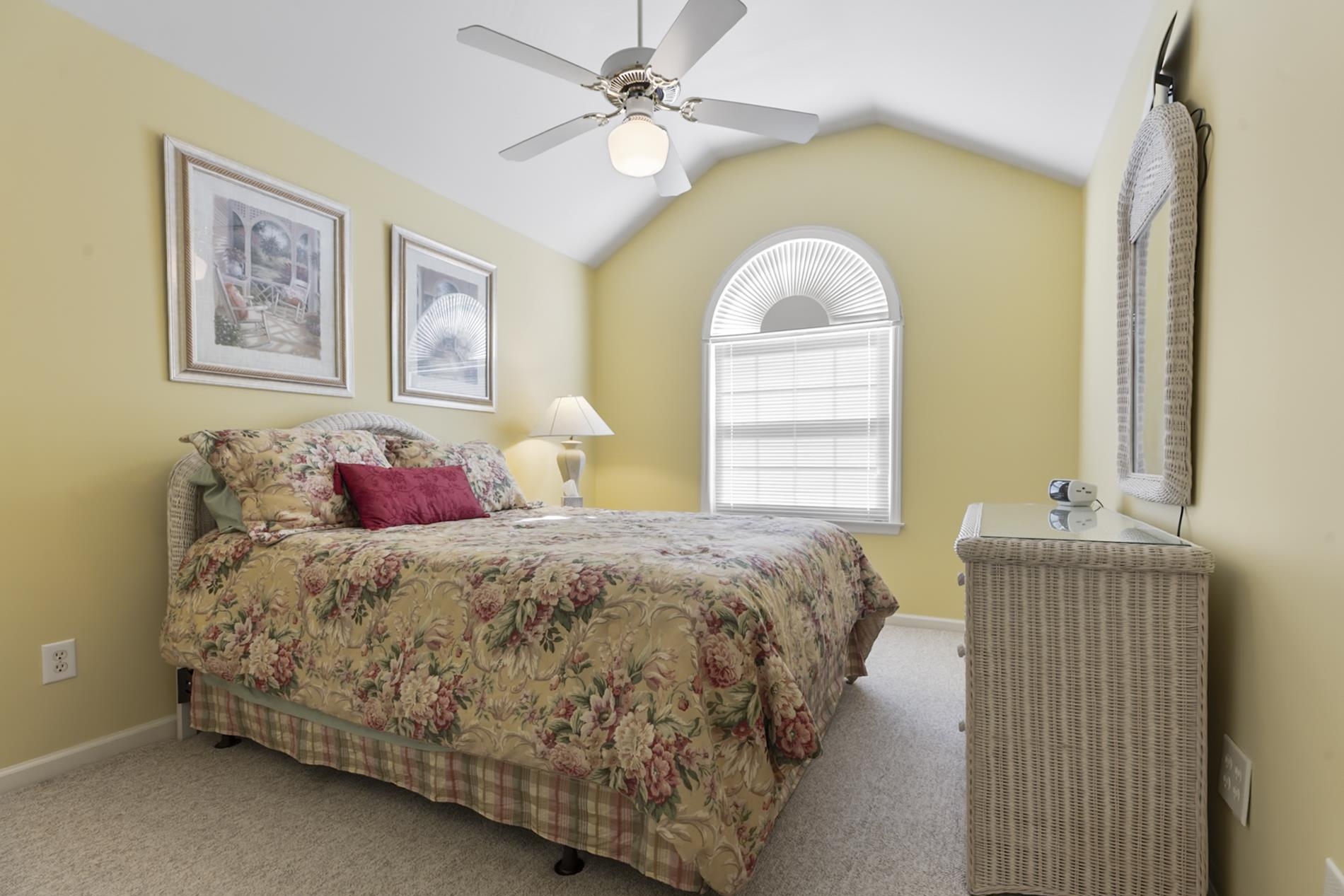 4002 Acorn Way Property Photo 8
