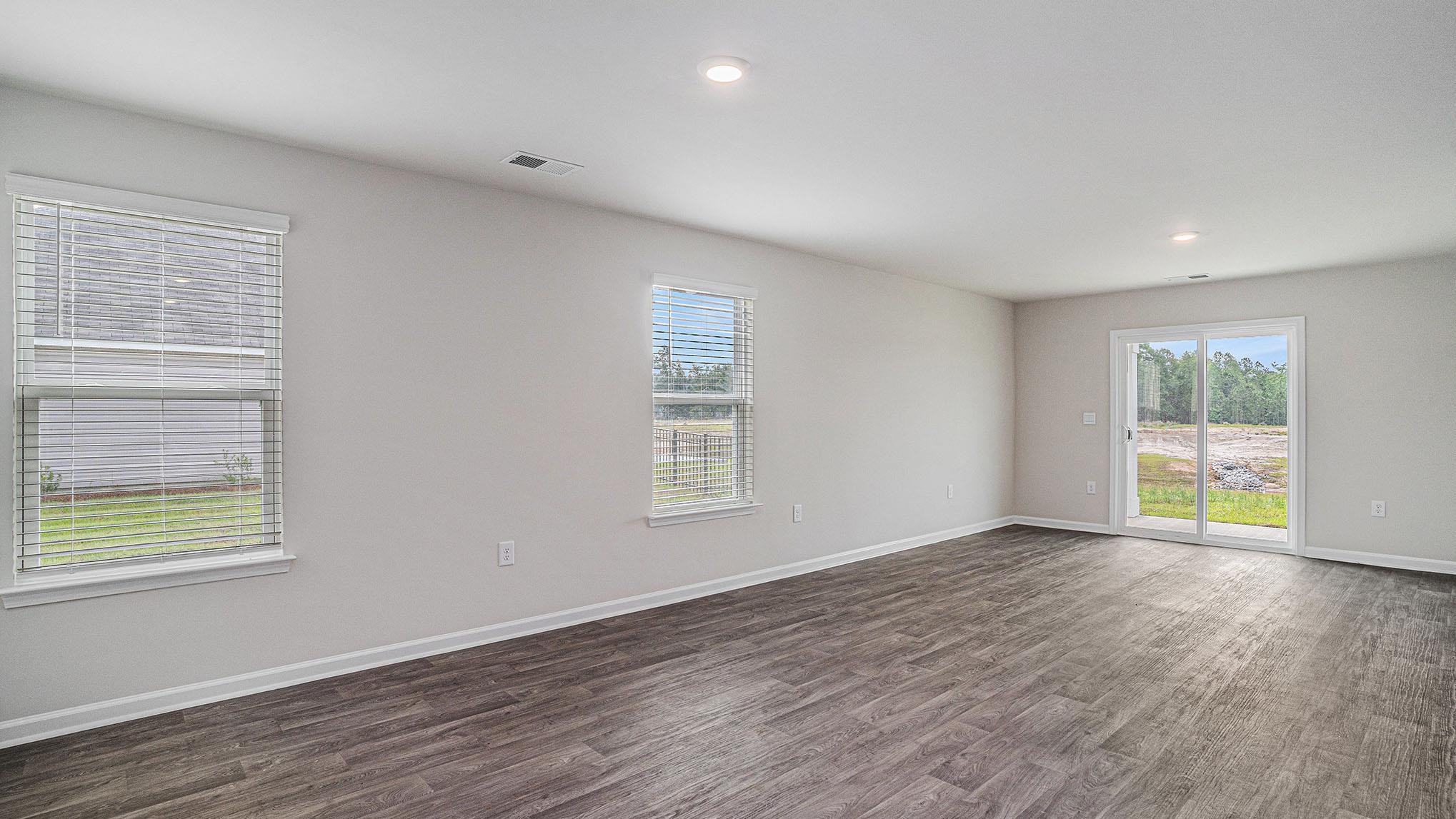 480 Acosta Circle Property Photo 8