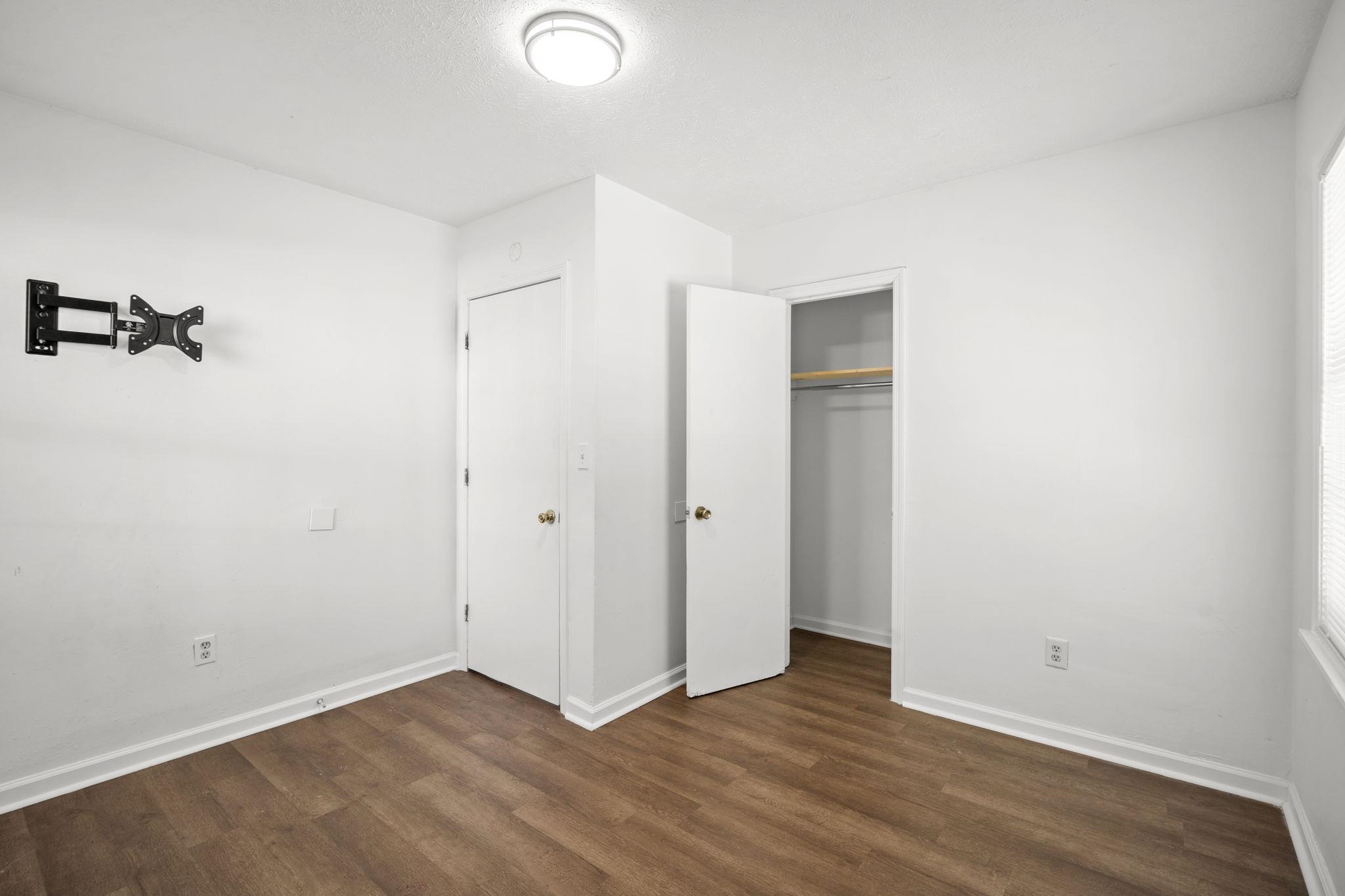 1115 Scott Dr. Property Photo 18