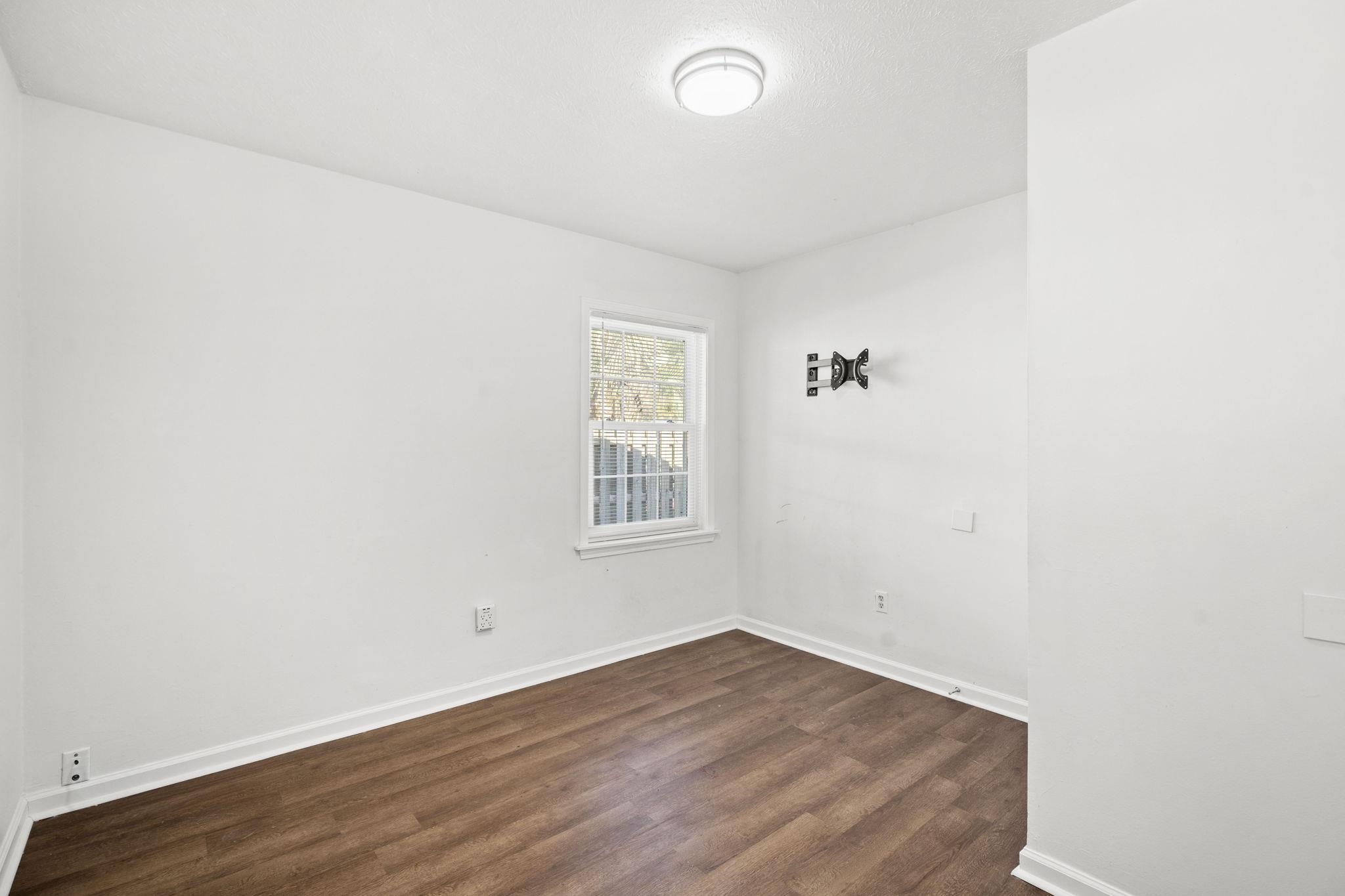 1115 Scott Dr. Property Photo 19