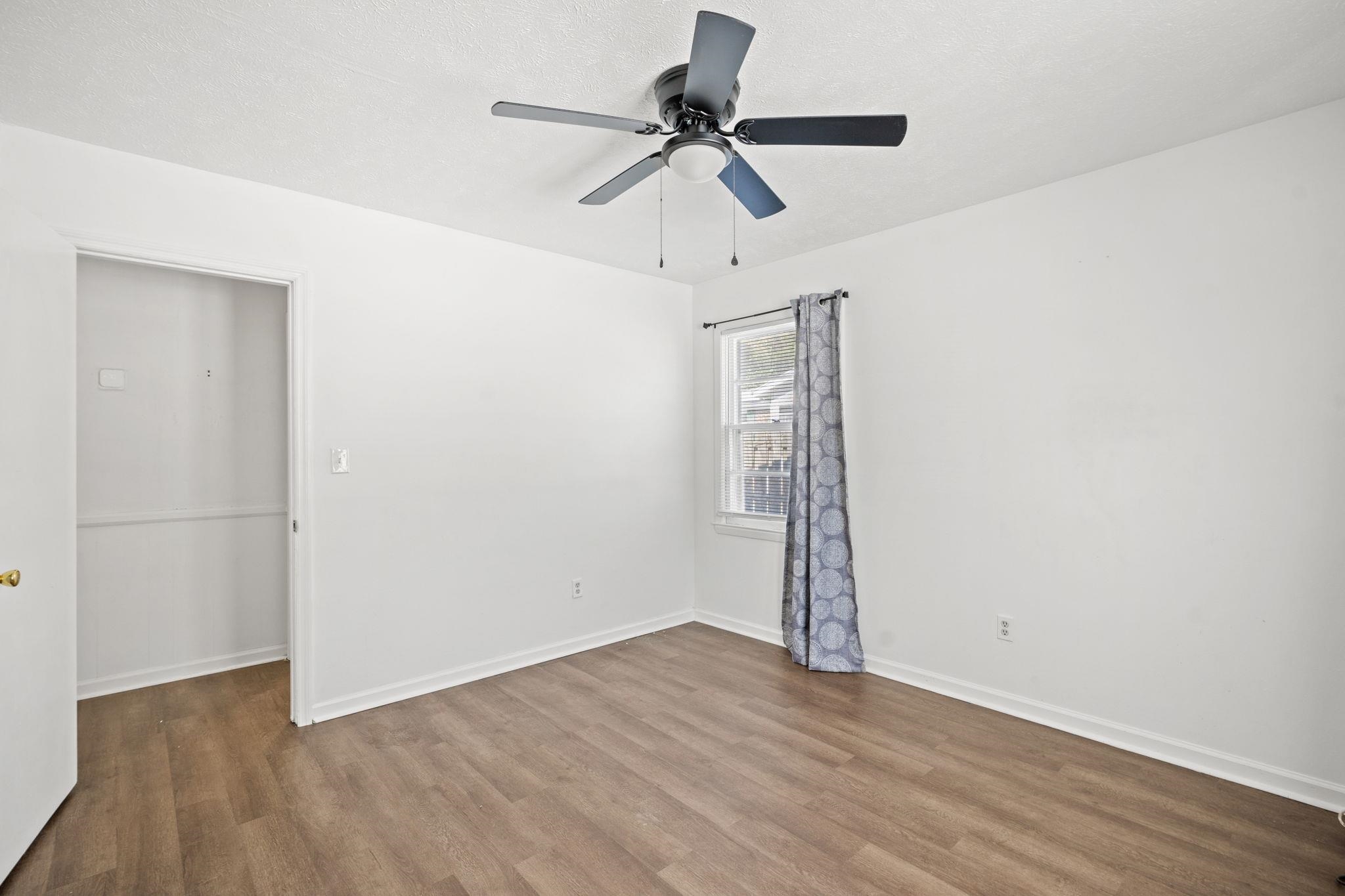 1115 Scott Dr. Property Photo 24
