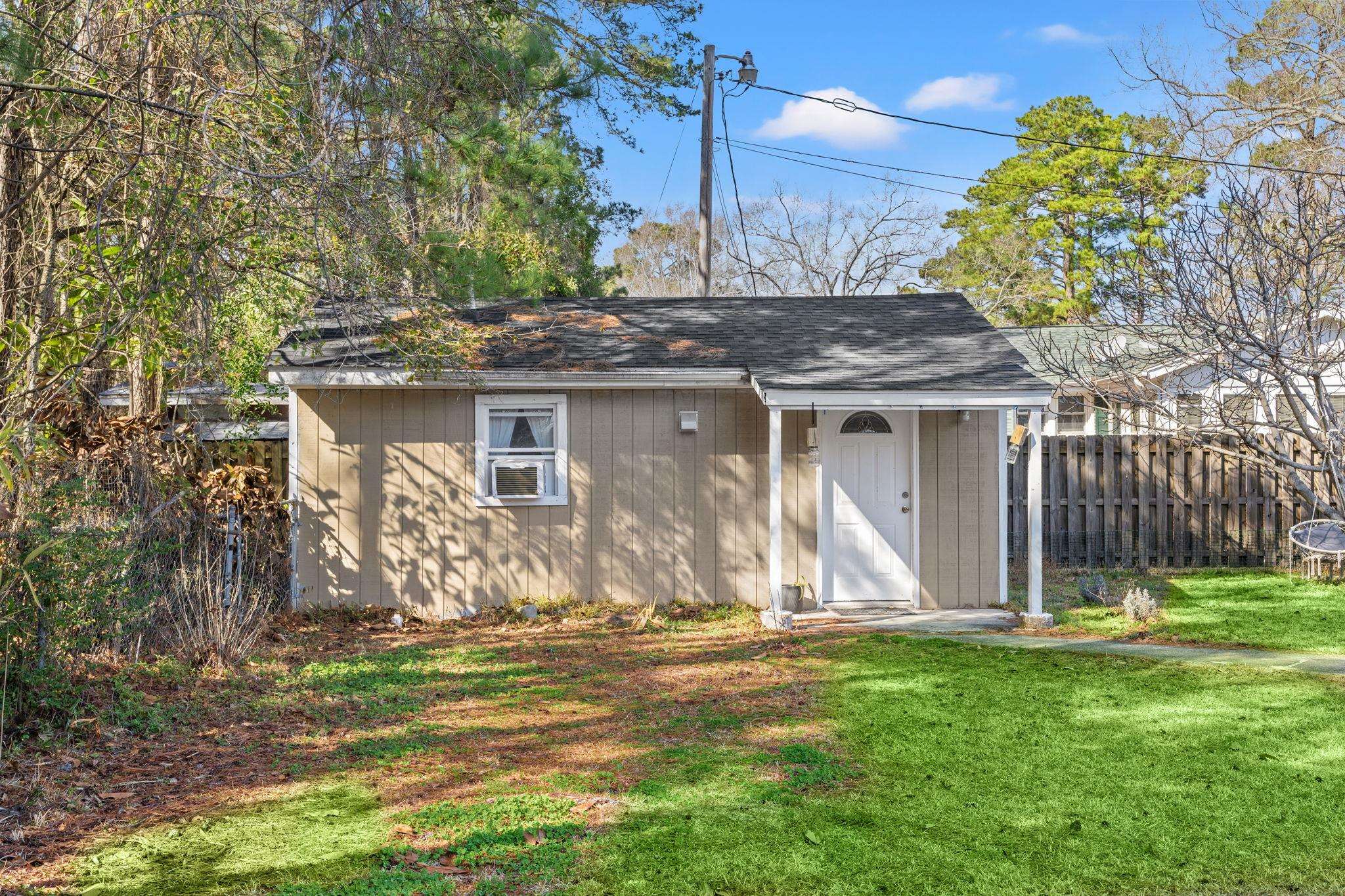 1115 Scott Dr. Property Photo 40