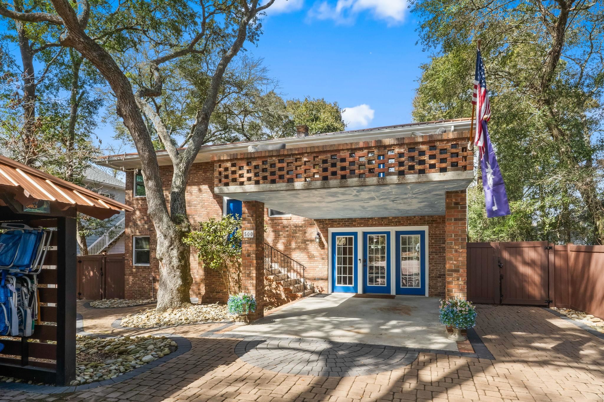500 Roller Coaster Ln. Property Photo 3