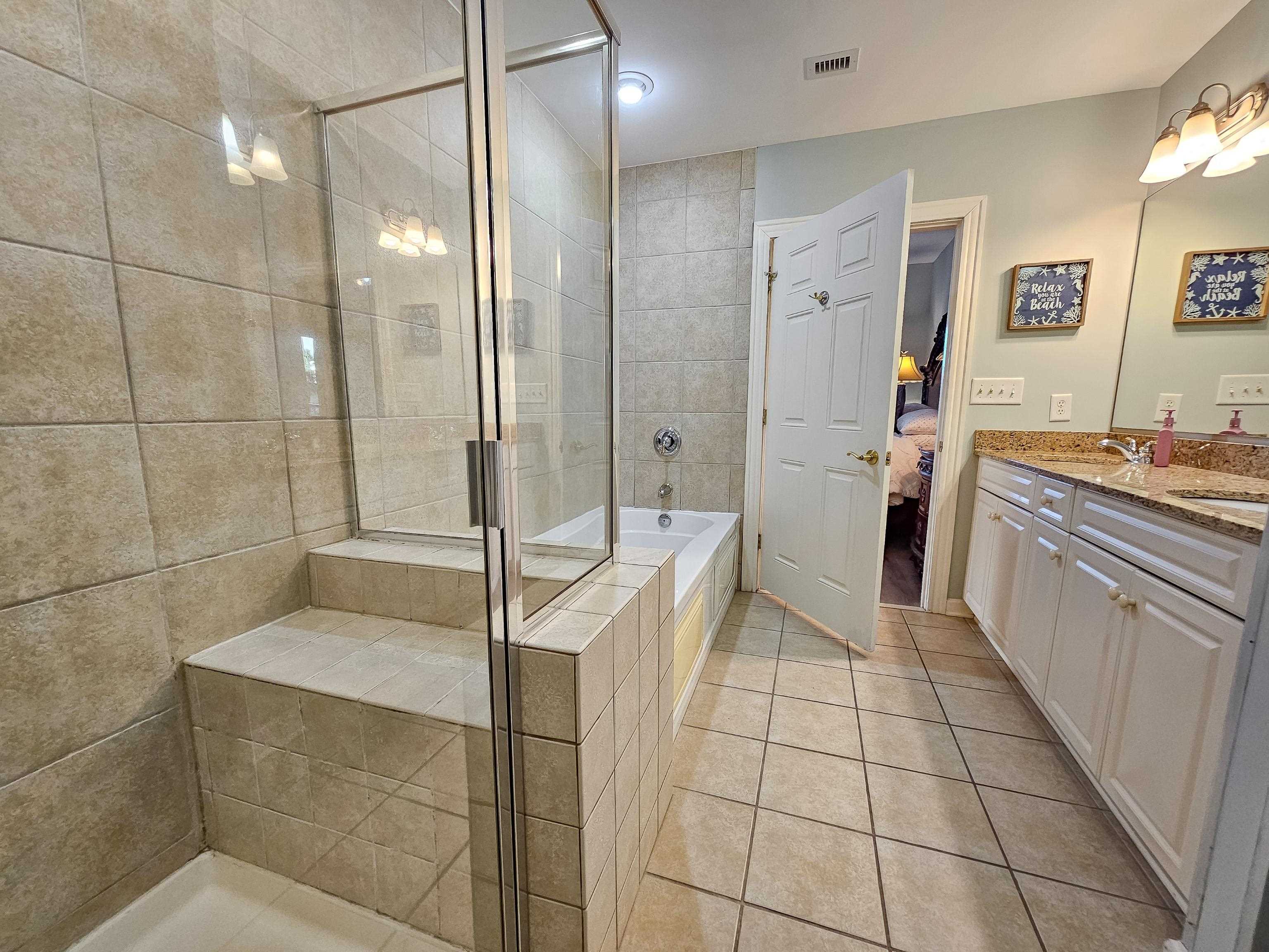 9994 Beach Club Dr. Property Photo 23