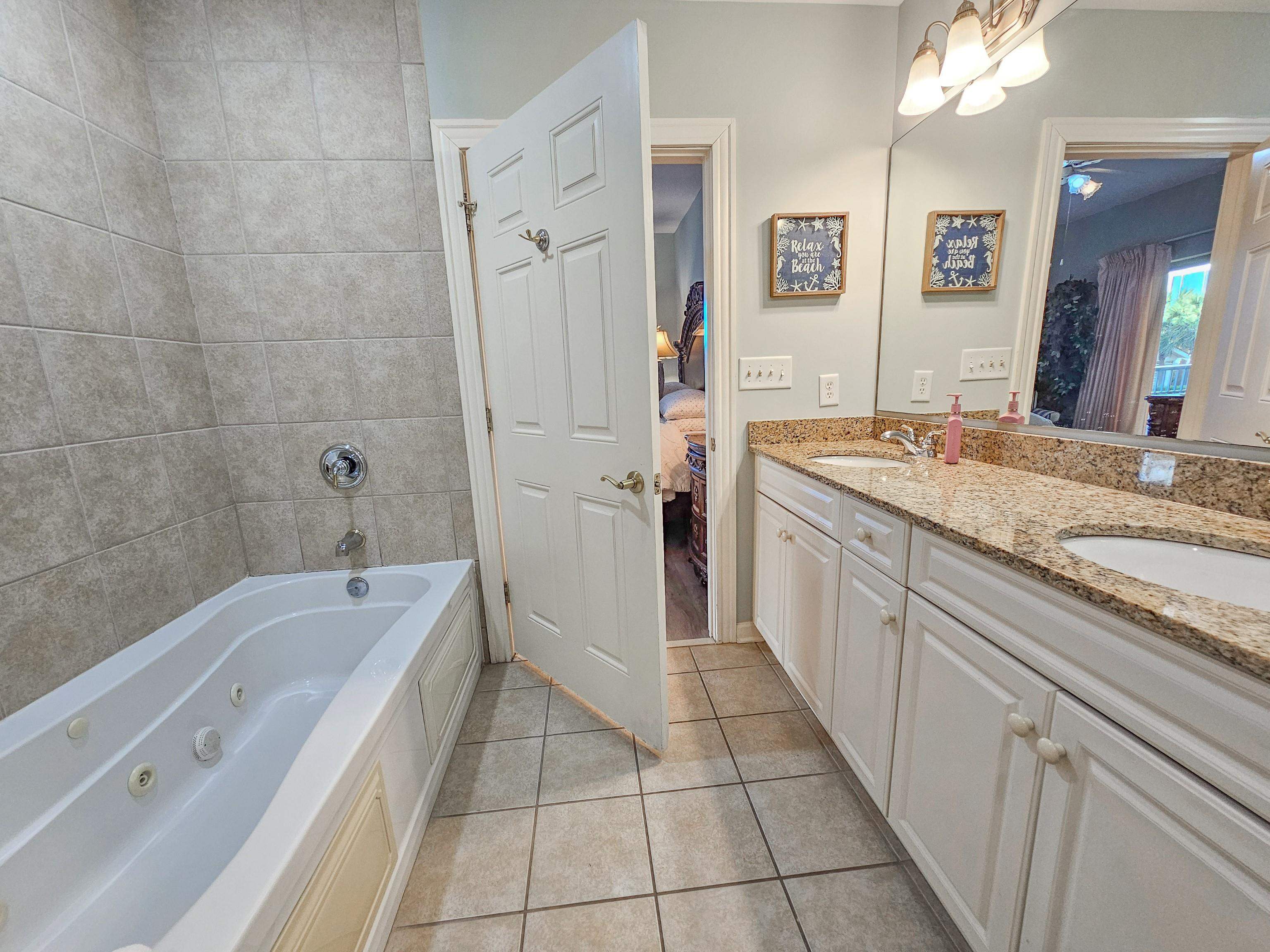 9994 Beach Club Dr. Property Photo 24
