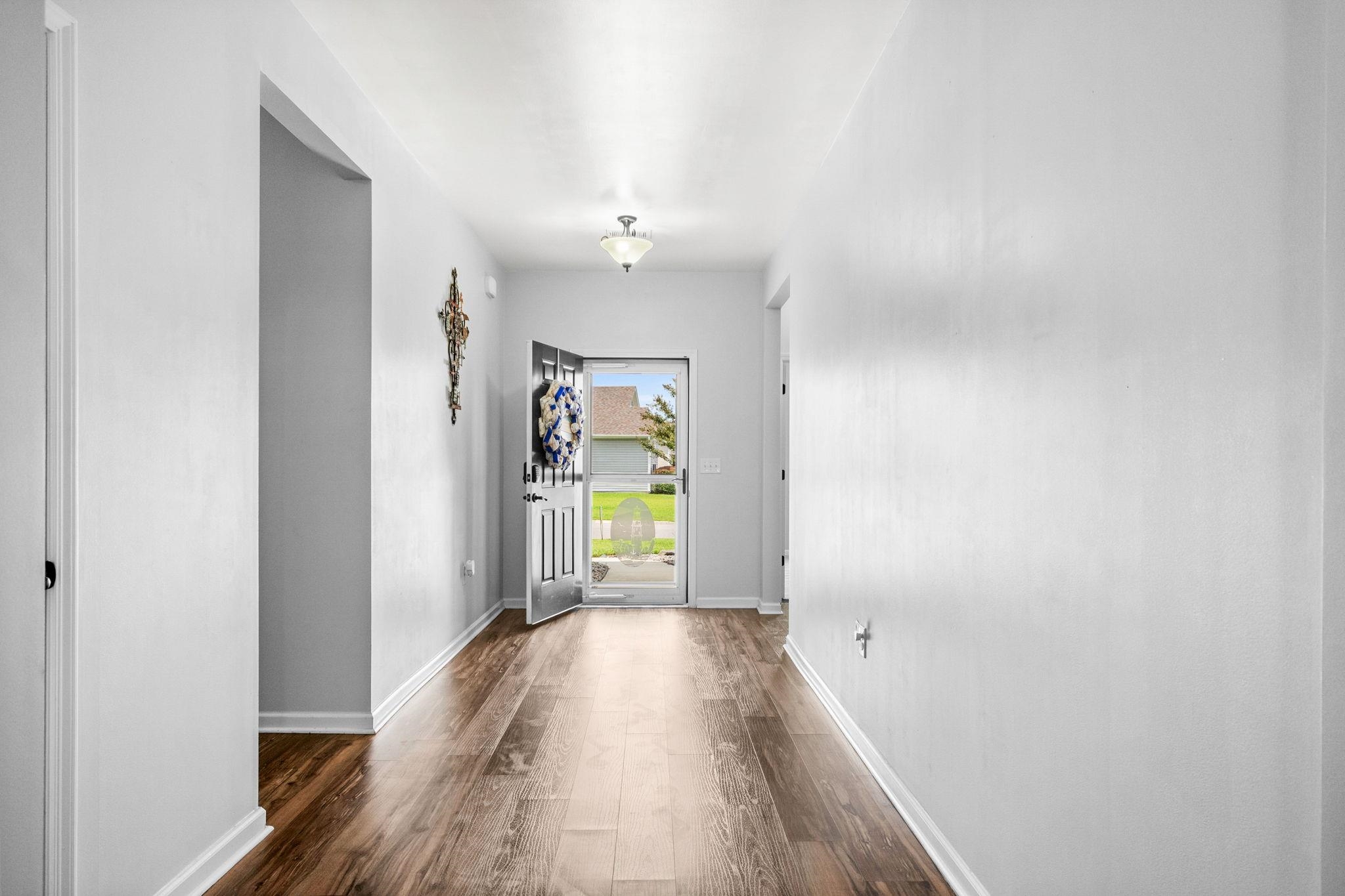 1076 Caprisia Loop Property Photo 6